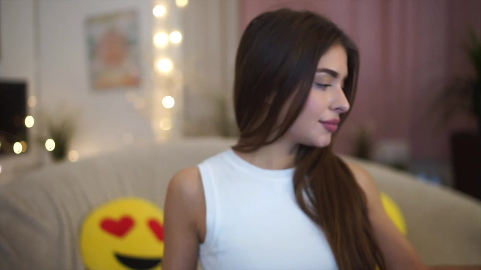 Gallery image thumbnail from Autumn_Falls's myfreecams stream on, 04/03/2023, 15:06 image 17 of 20