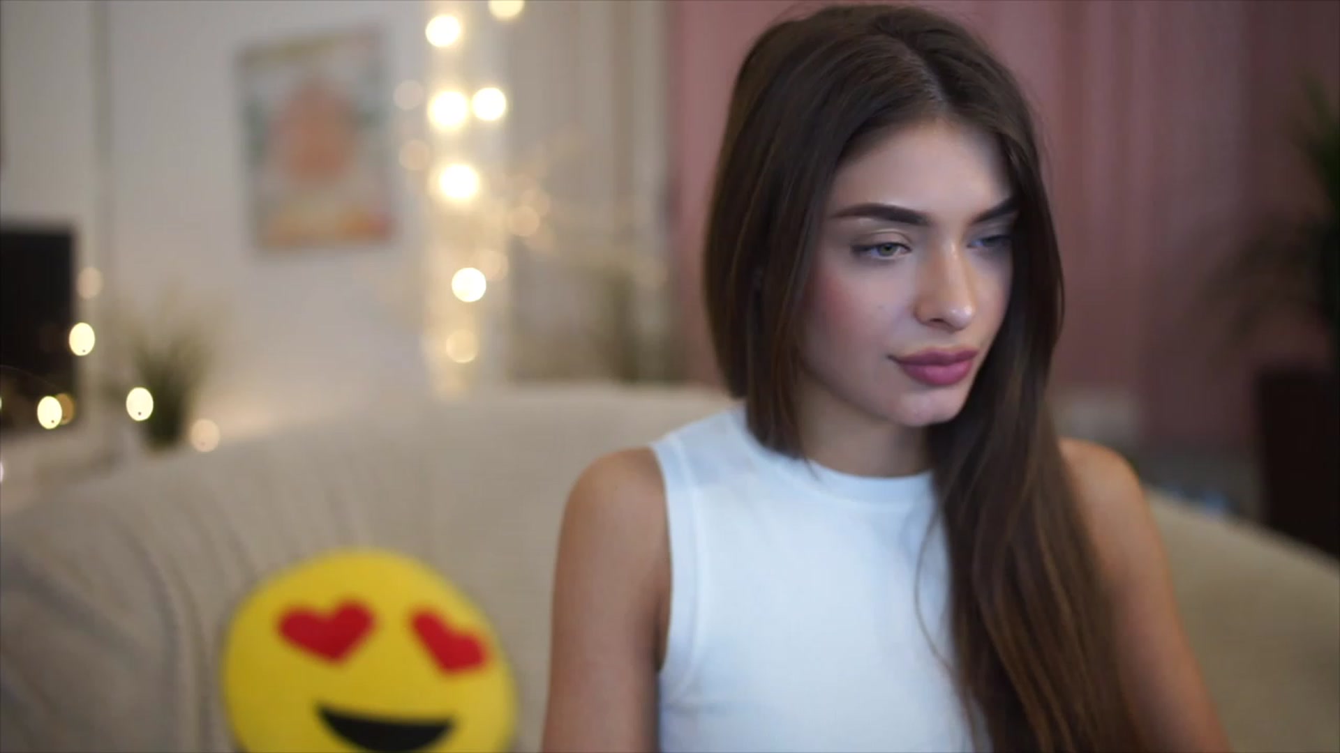 Gallery image thumbnail from Autumn_Falls's myfreecams stream on, 04/03/2023, 15:06 image 4 of 20
