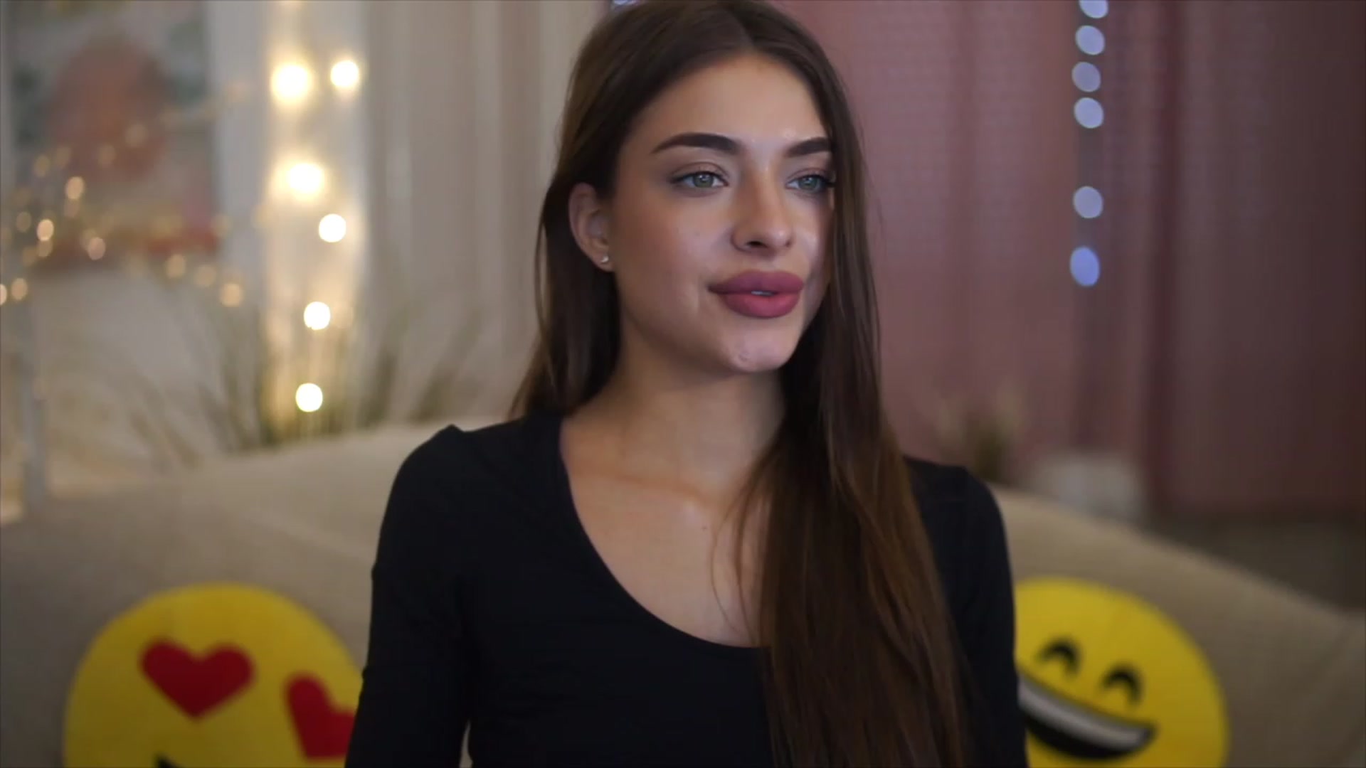 Gallery image thumbnail from Autumn_Falls's myfreecams stream on, 04/08/2023, 15:48 image 1 of 20