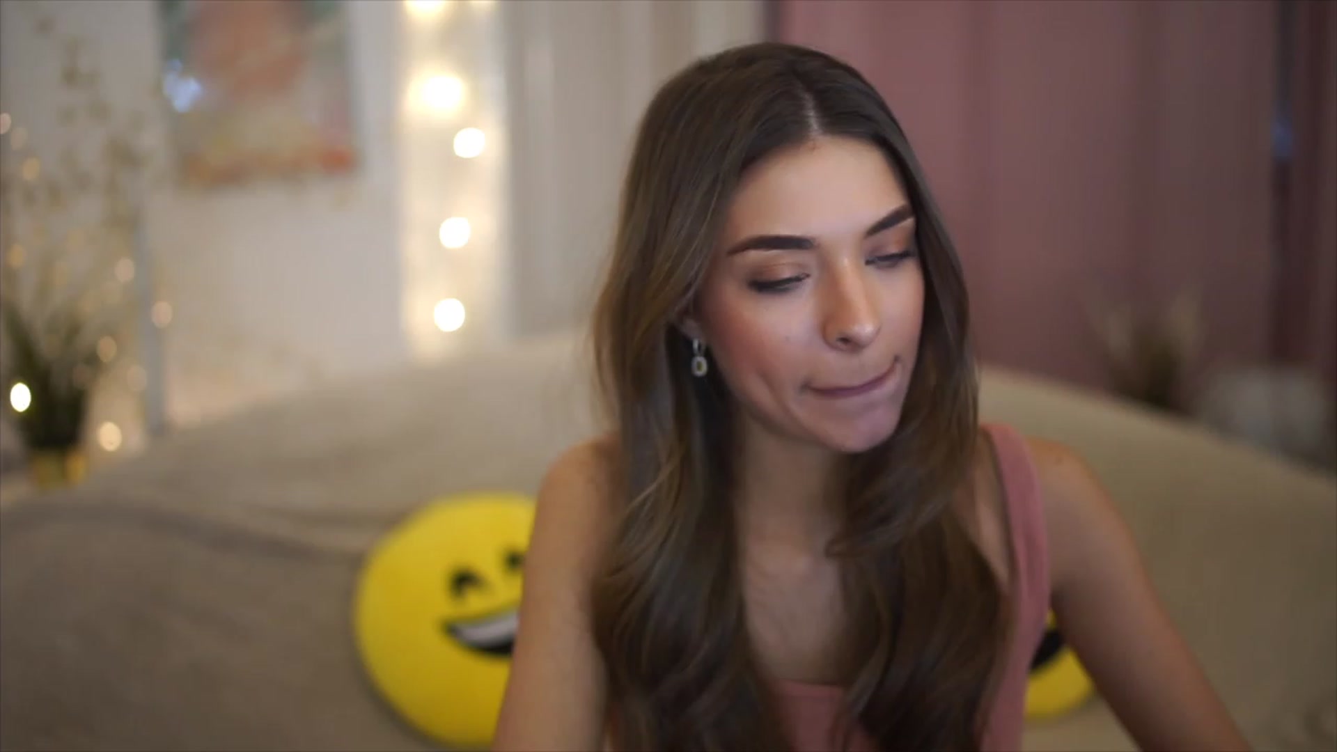 Gallery image thumbnail from Autumn_Falls's myfreecams stream on, 04/27/2023, 18:21 image 20 of 20