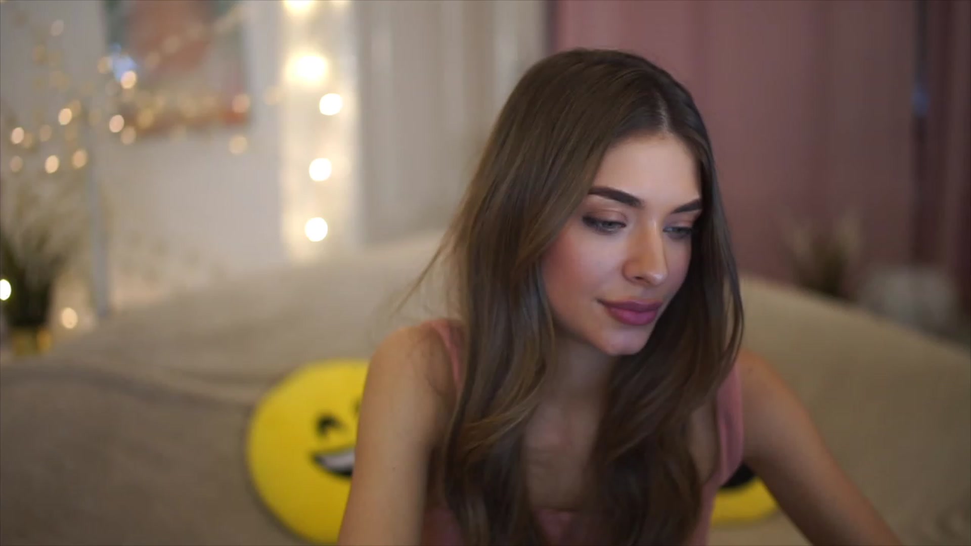 Gallery image thumbnail from Autumn_Falls's myfreecams stream on, 04/27/2023, 19:26 image 19 of 20