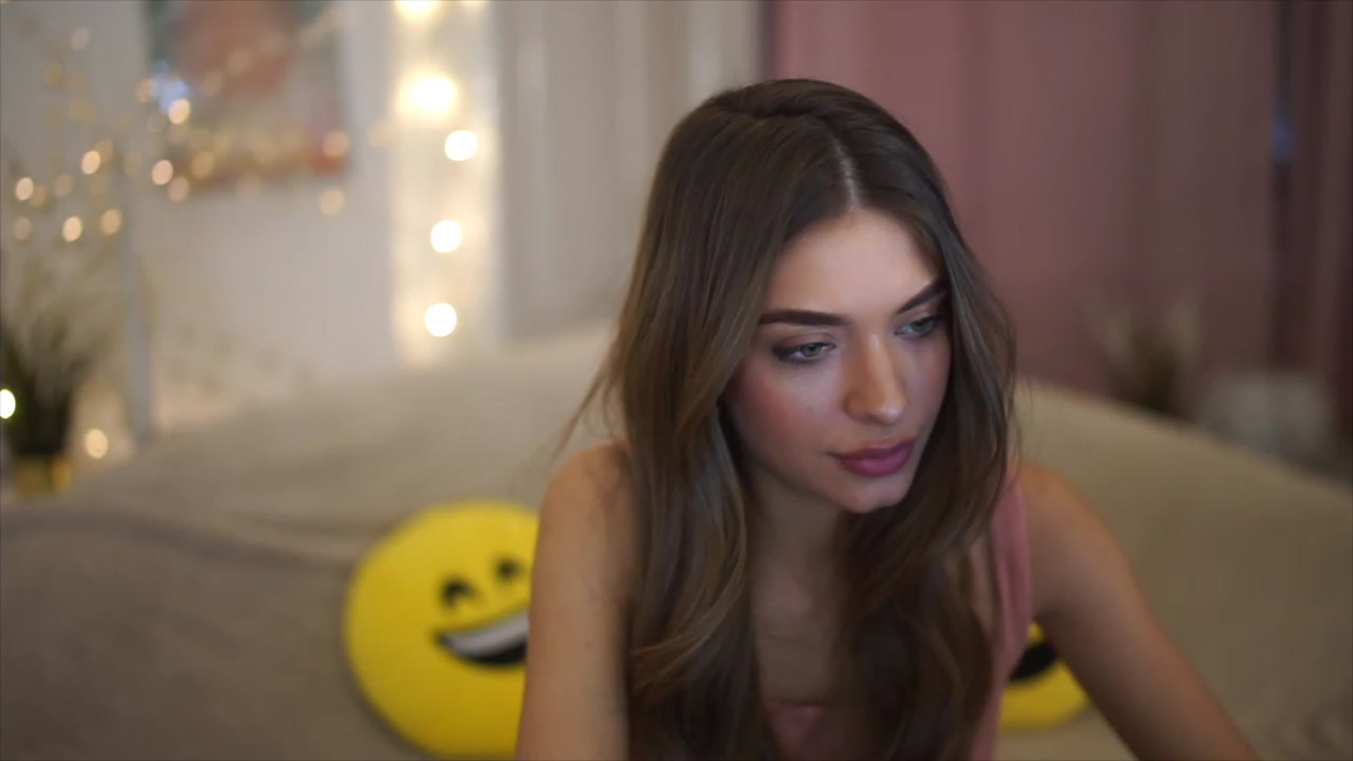 Gallery image thumbnail from Autumn_Falls's myfreecams stream on, 04/27/2023, 19:26 image 20 of 20