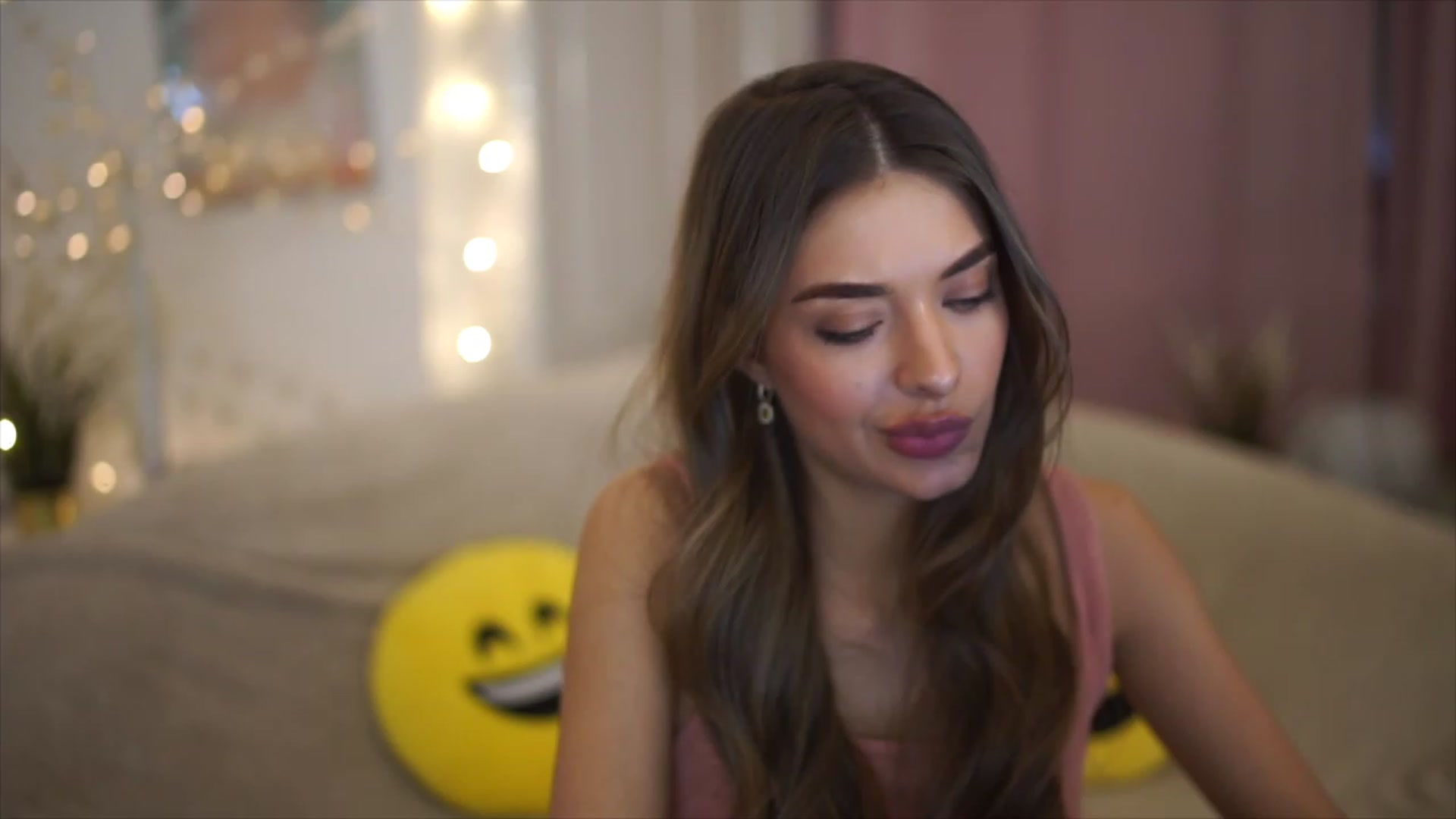 Gallery image thumbnail from Autumn_Falls's myfreecams stream on, 04/27/2023, 19:26 image 11 of 20