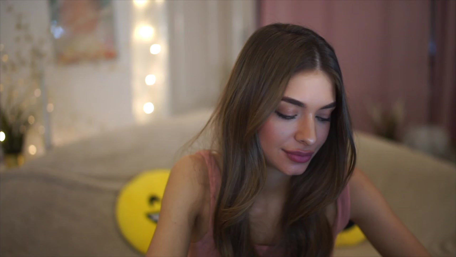 Gallery image thumbnail from Autumn_Falls's myfreecams stream on, 04/27/2023, 19:26 image 18 of 20