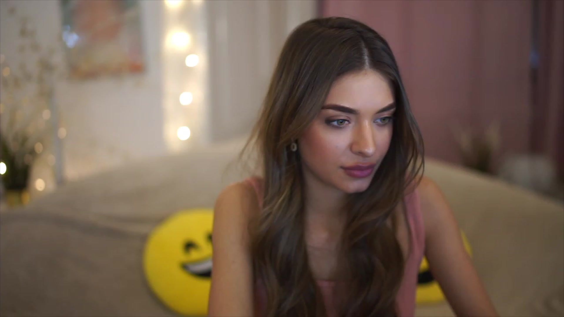 Gallery image thumbnail from Autumn_Falls's myfreecams stream on, 04/27/2023, 19:26 image 12 of 20