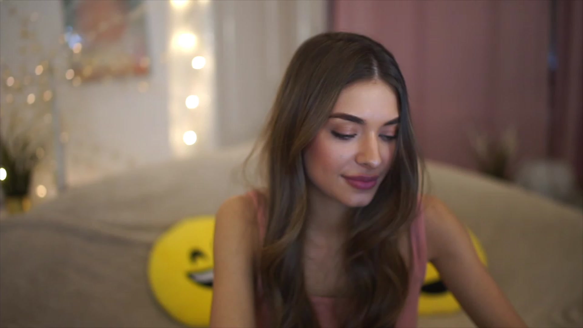 Gallery image thumbnail from Autumn_Falls's myfreecams stream on, 04/27/2023, 19:26 image 8 of 20