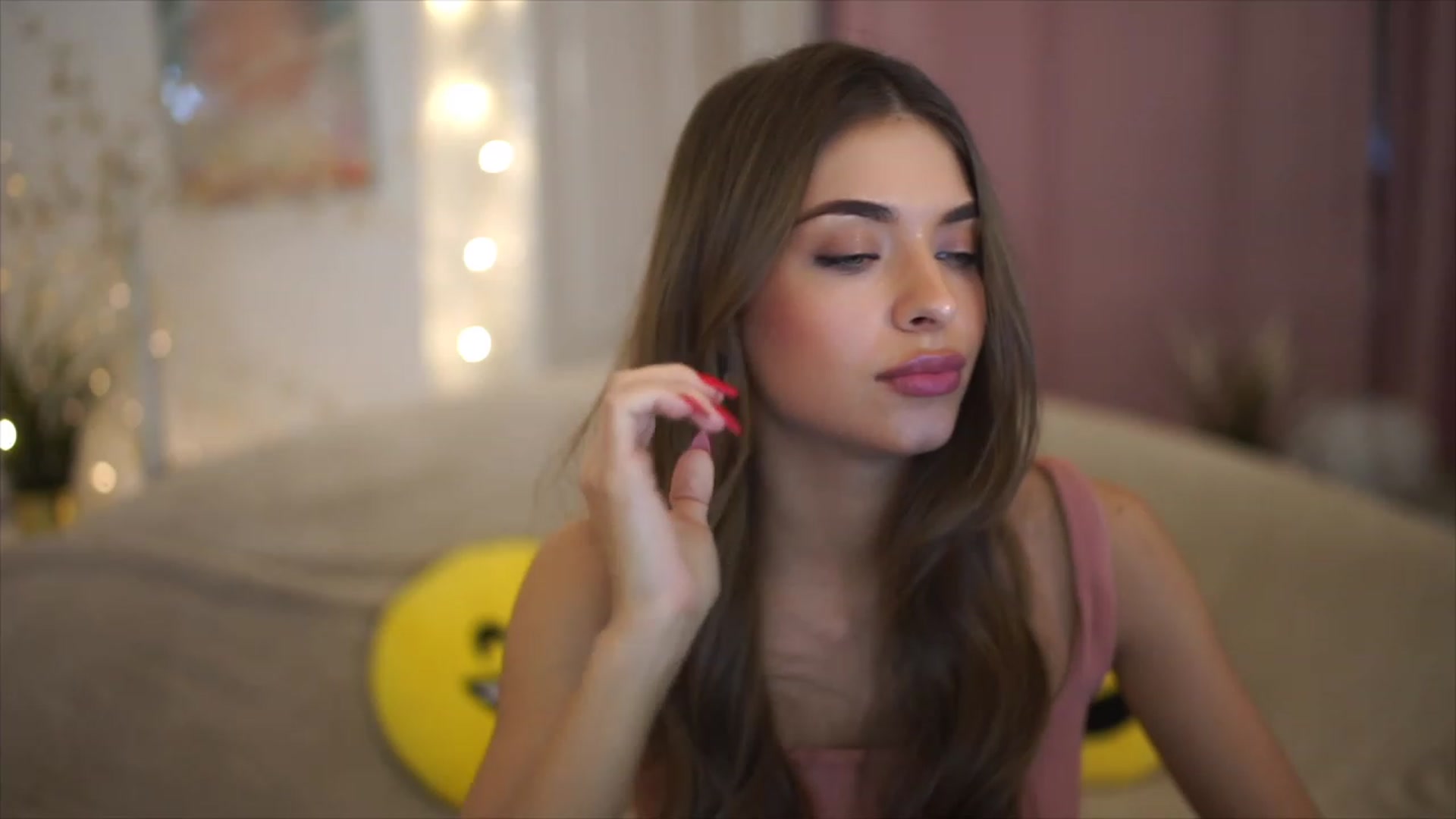 Gallery image thumbnail from Autumn_Falls's myfreecams stream on, 04/27/2023, 19:26 image 16 of 20
