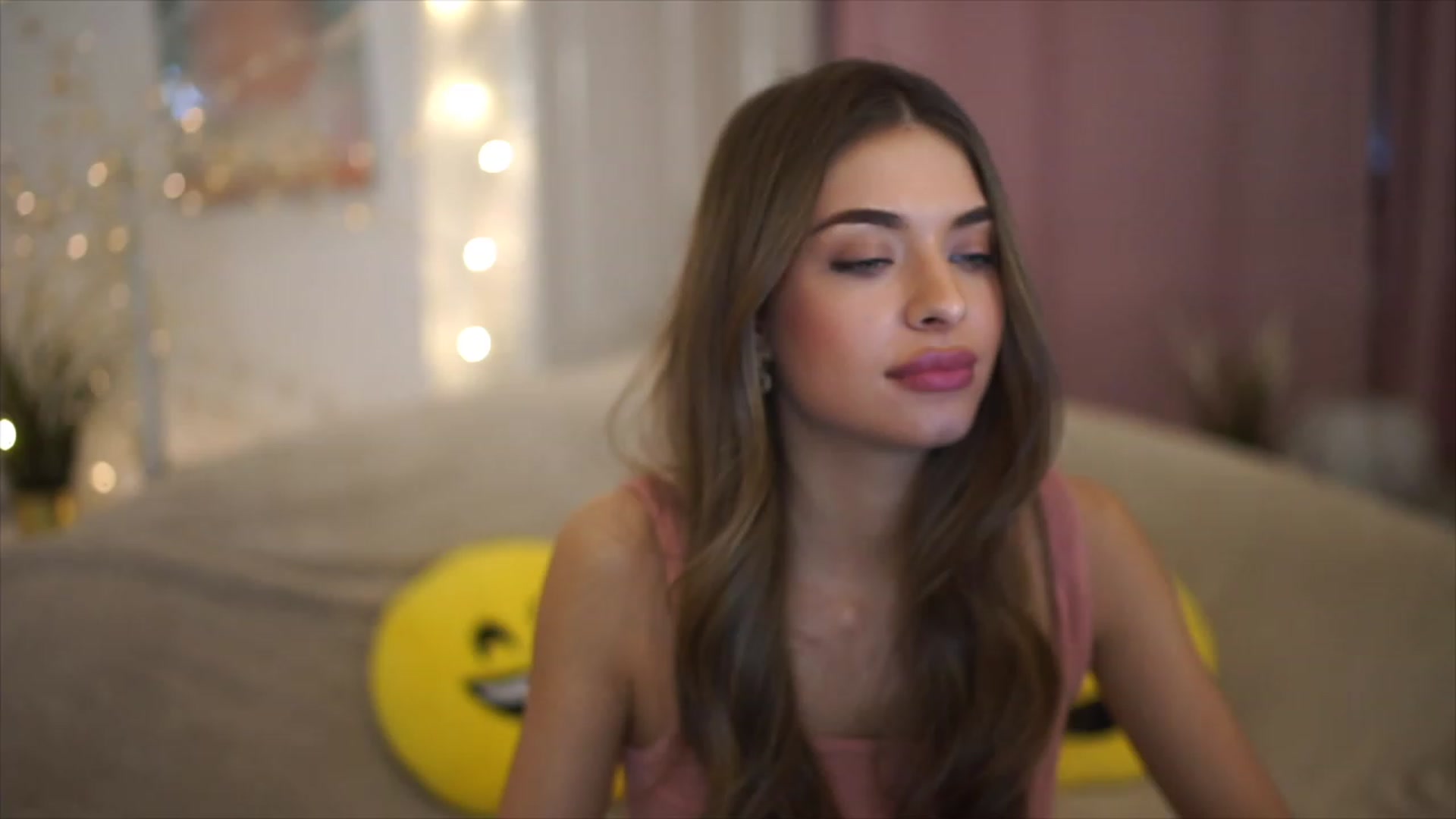 Gallery image thumbnail from Autumn_Falls's myfreecams stream on, 04/27/2023, 19:26 image 7 of 20