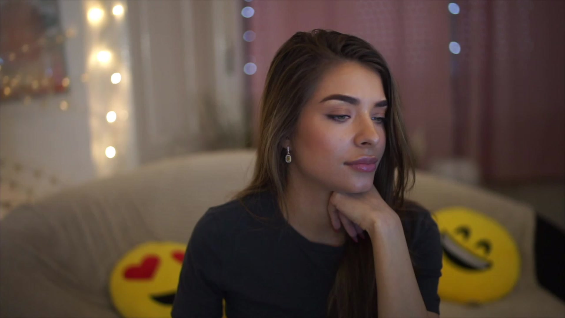 Gallery image thumbnail from Autumn_Falls's myfreecams stream on, 05/03/2023, 13:48 image 16 of 20