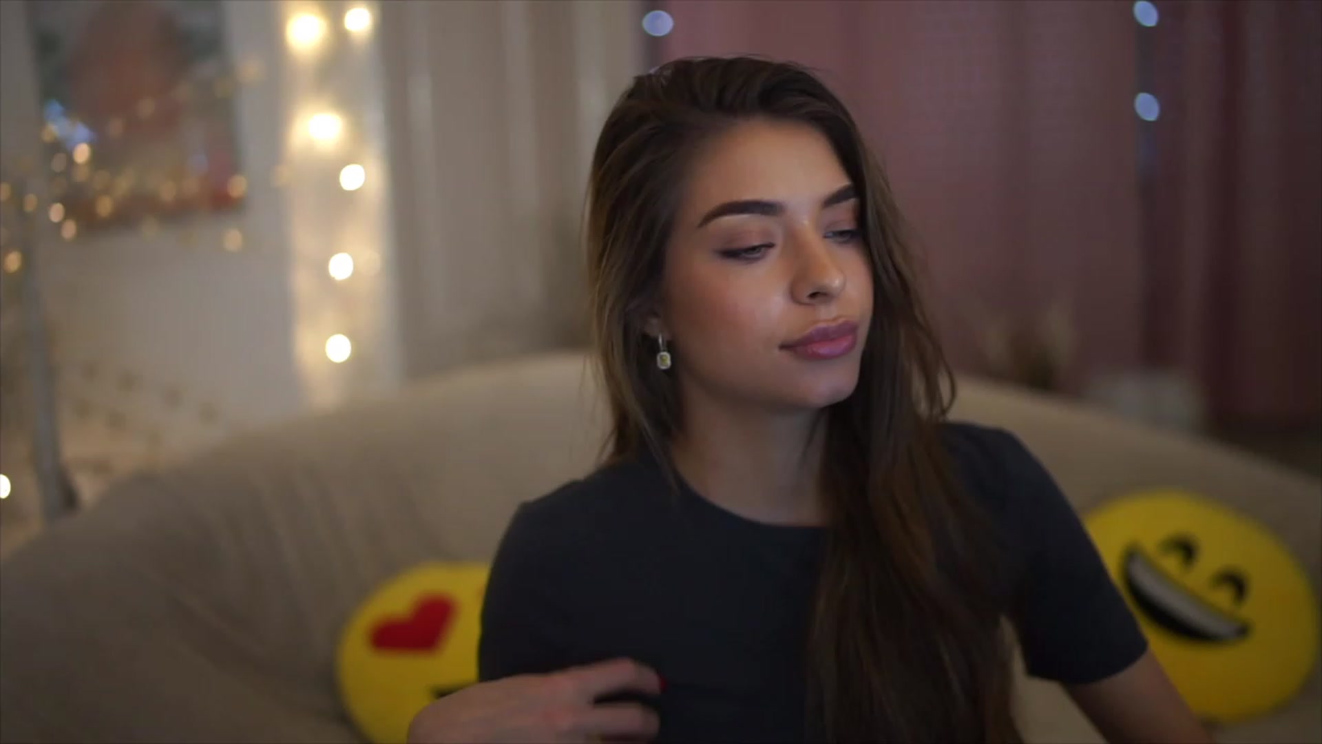 Gallery image thumbnail from Autumn_Falls's myfreecams stream on, 05/03/2023, 13:48 image 9 of 20