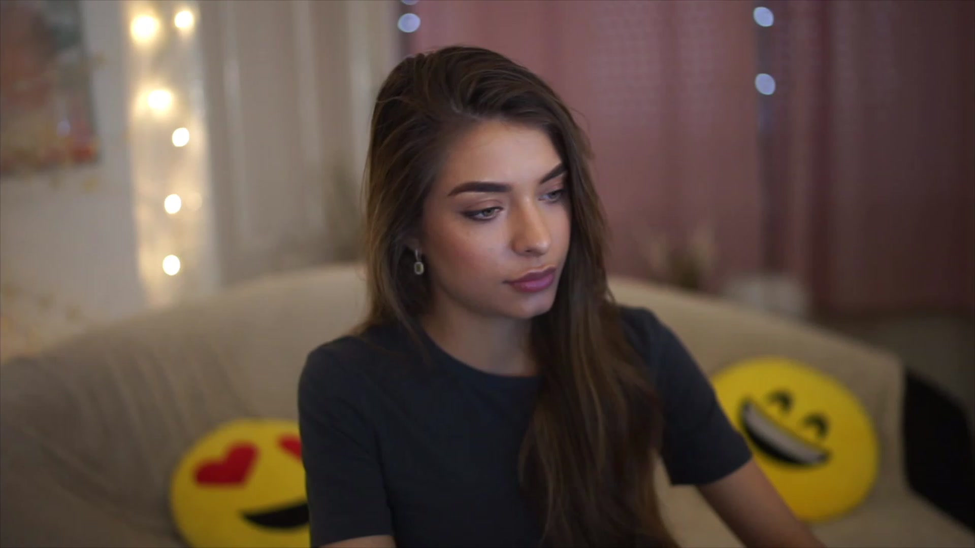 Gallery image thumbnail from Autumn_Falls's myfreecams stream on, 05/03/2023, 13:48 image 13 of 20
