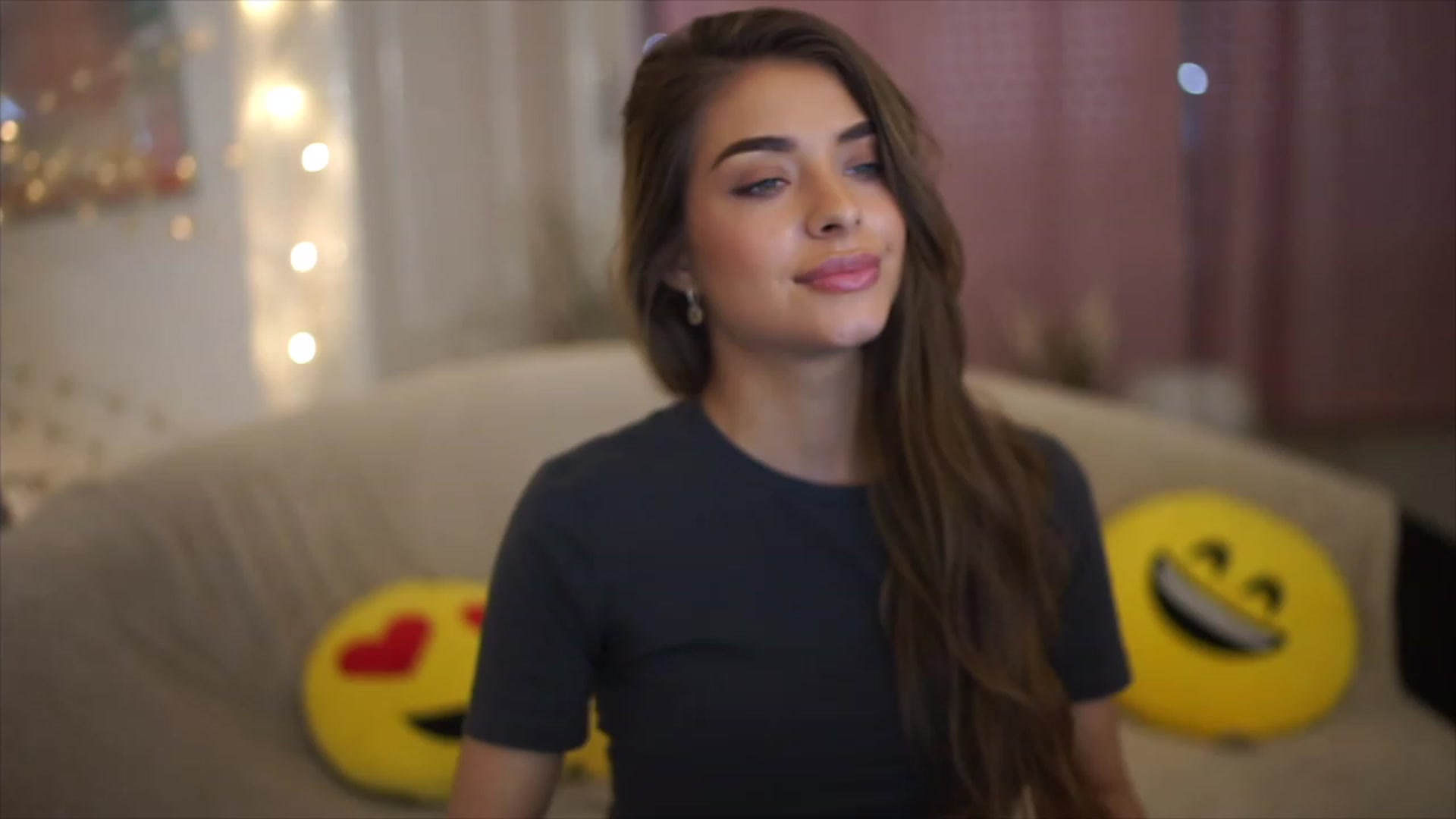 Gallery image thumbnail from Autumn_Falls's myfreecams stream on, 05/03/2023, 13:48 image 19 of 20