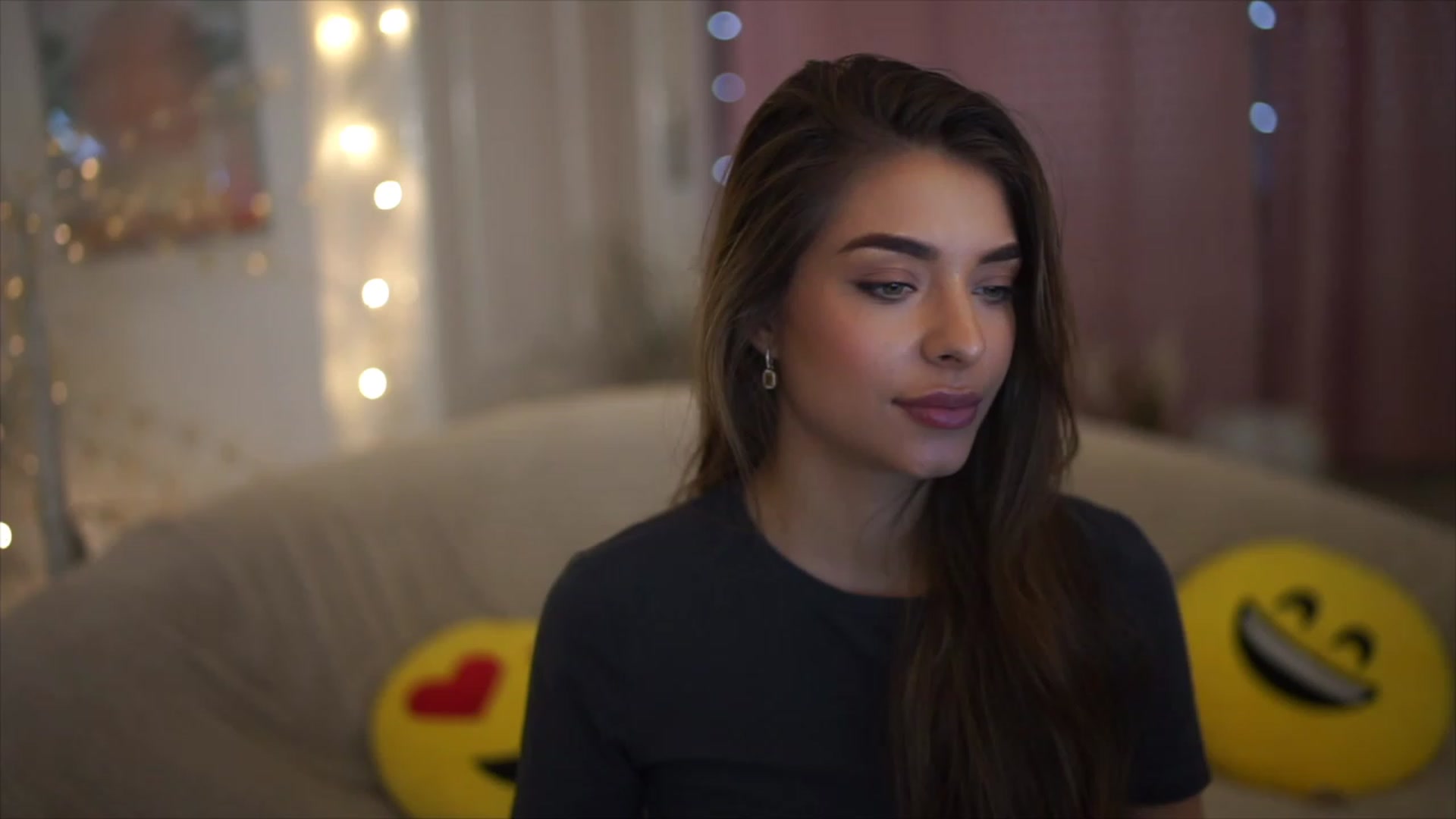 Gallery image thumbnail from Autumn_Falls's myfreecams stream on, 05/03/2023, 13:48 image 8 of 20