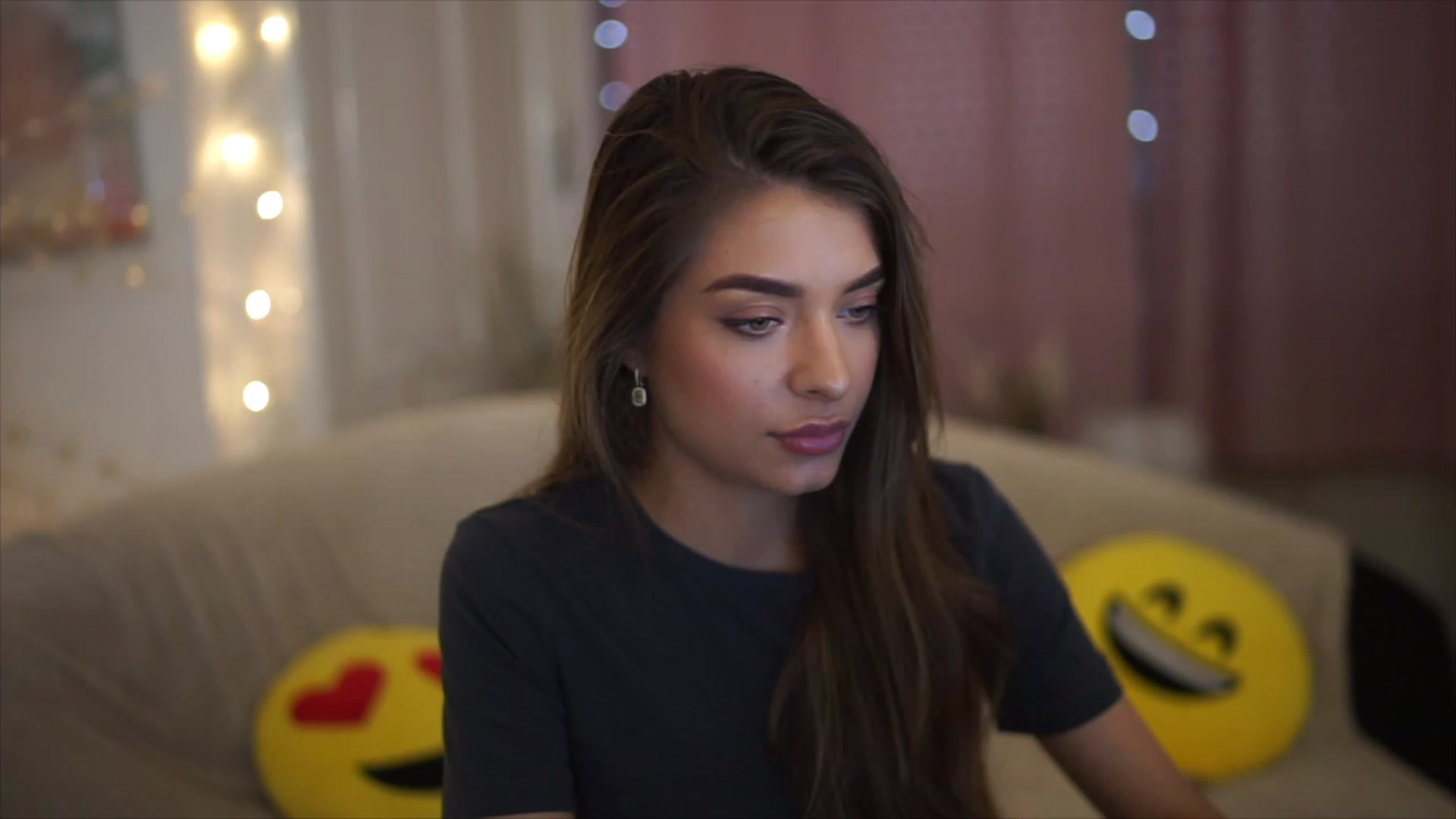 Gallery image thumbnail from Autumn_Falls's myfreecams stream on, 05/03/2023, 13:48 image 14 of 20
