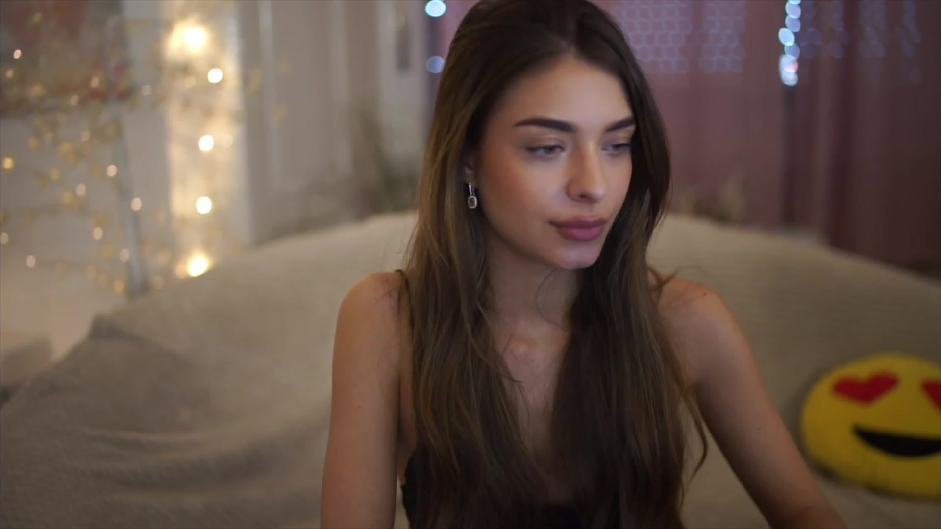 Gallery image thumbnail from Autumn_Falls's myfreecams stream on, 05/08/2023, 13:42 image 19 of 20