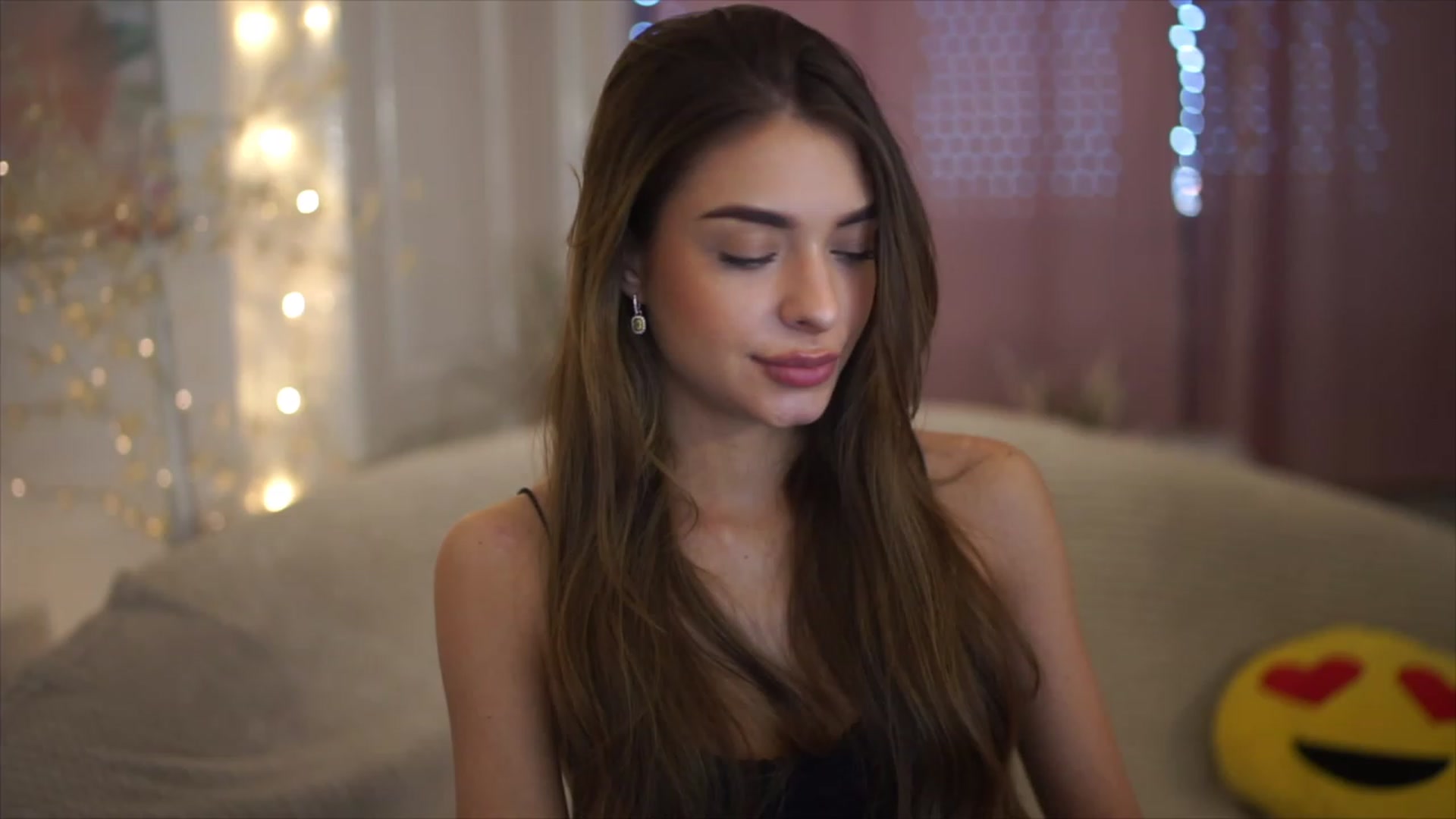 Gallery image thumbnail from Autumn_Falls's myfreecams stream on, 05/08/2023, 13:42 image 10 of 20