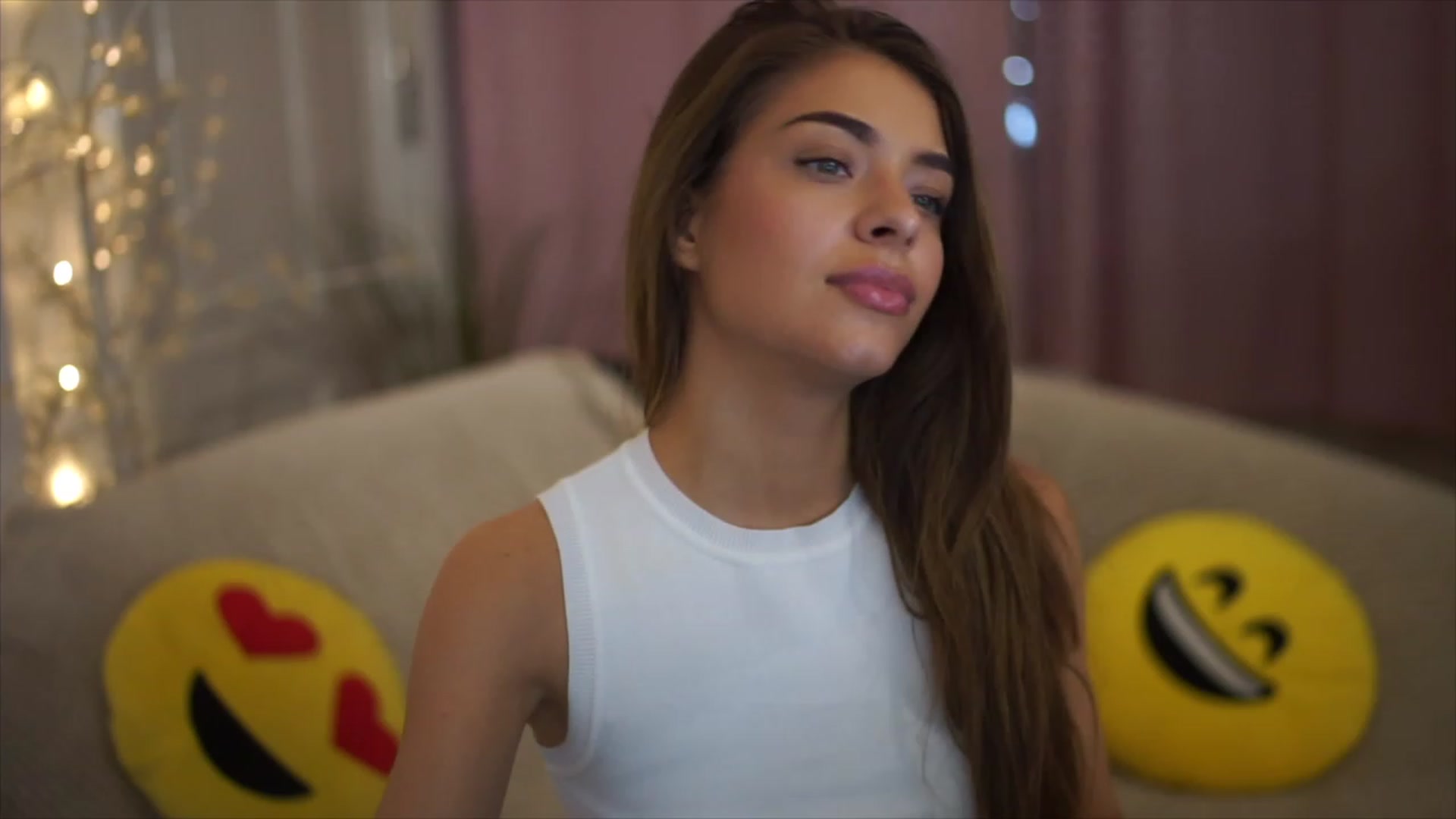 Gallery image thumbnail from Autumn_Falls's myfreecams stream on, 05/15/2023, 15:24 image 2 of 20