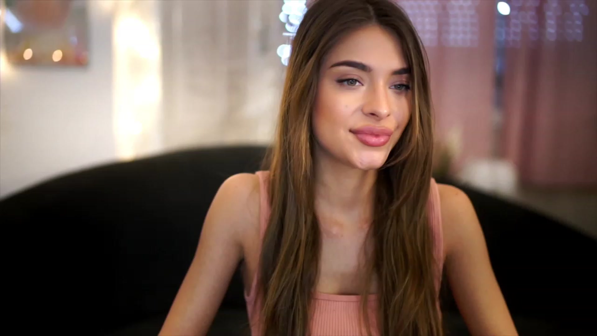Gallery image thumbnail from Autumn_Falls's myfreecams stream on, 06/03/2023, 13:31 image 5 of 20