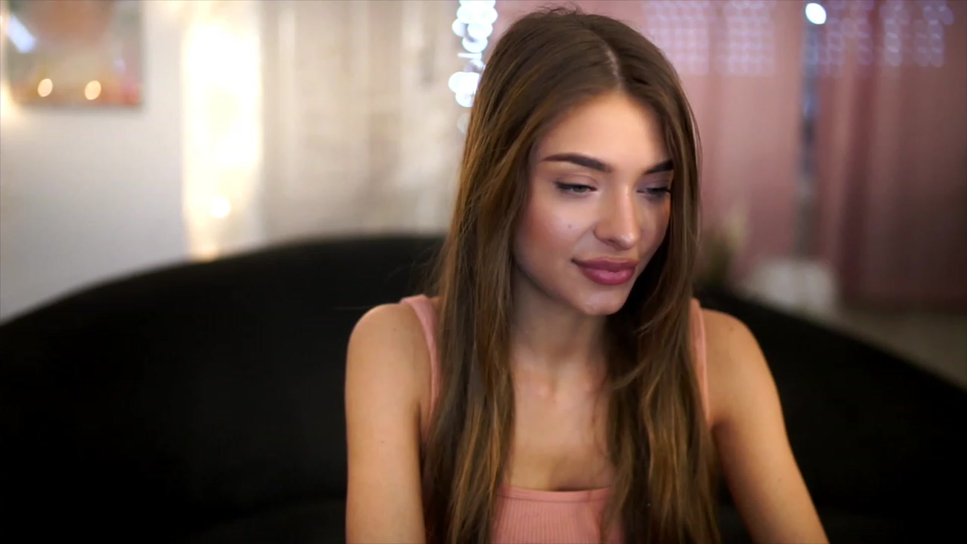 Gallery image thumbnail from Autumn_Falls's myfreecams stream on, 06/03/2023, 13:31 image 4 of 20