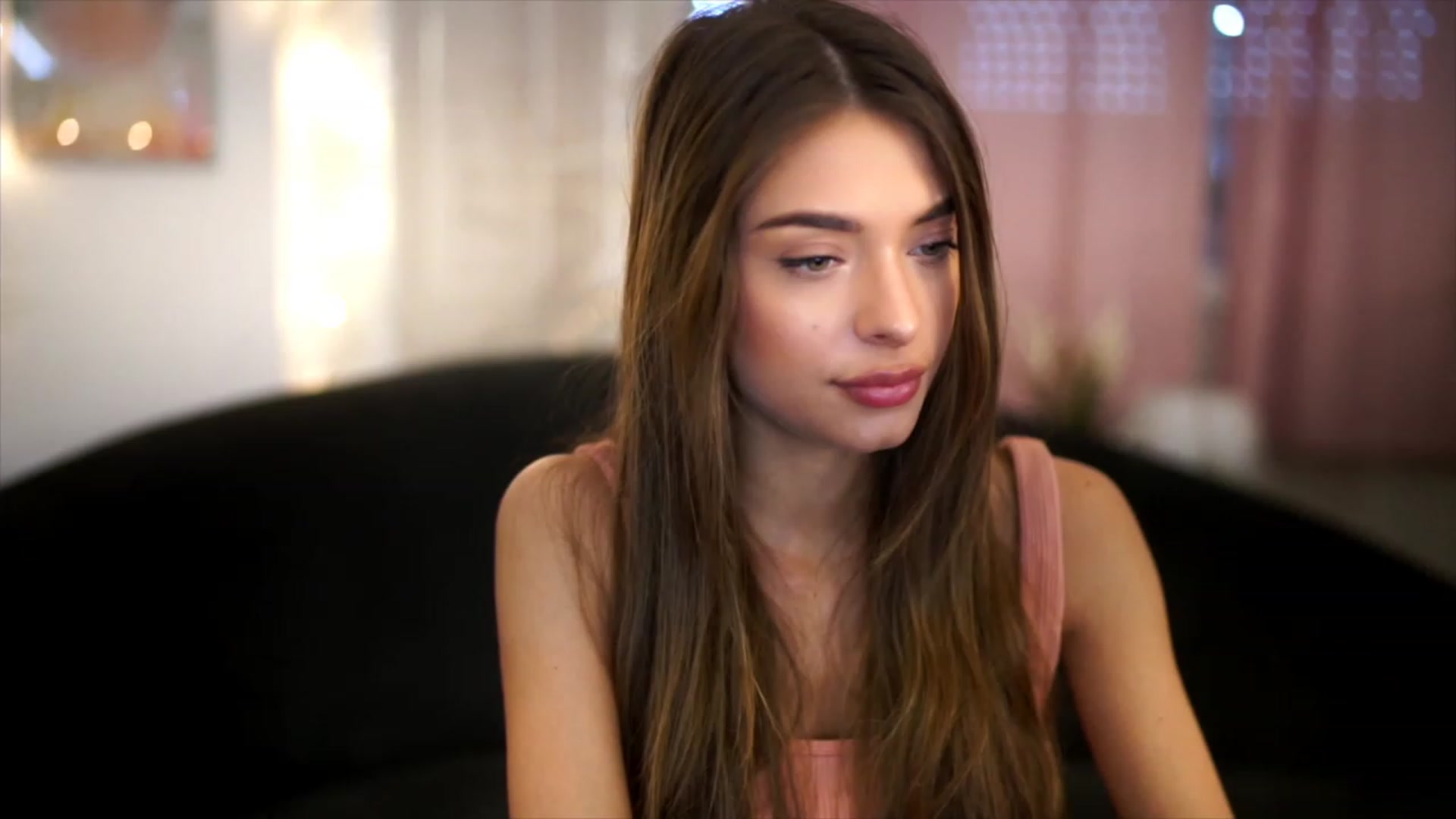 Gallery image thumbnail from Autumn_Falls's myfreecams stream on, 06/03/2023, 13:31 image 19 of 20