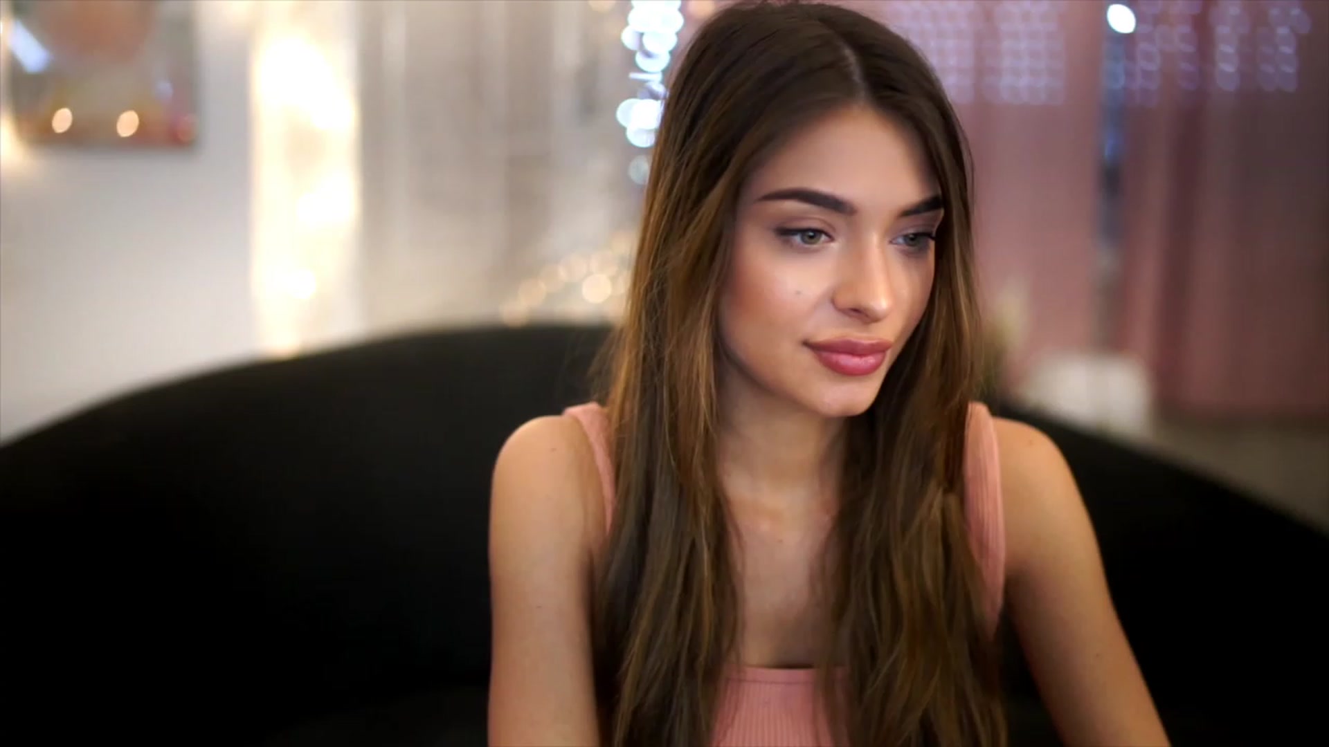 Gallery image thumbnail from Autumn_Falls's myfreecams stream on, 06/03/2023, 13:31 image 7 of 20