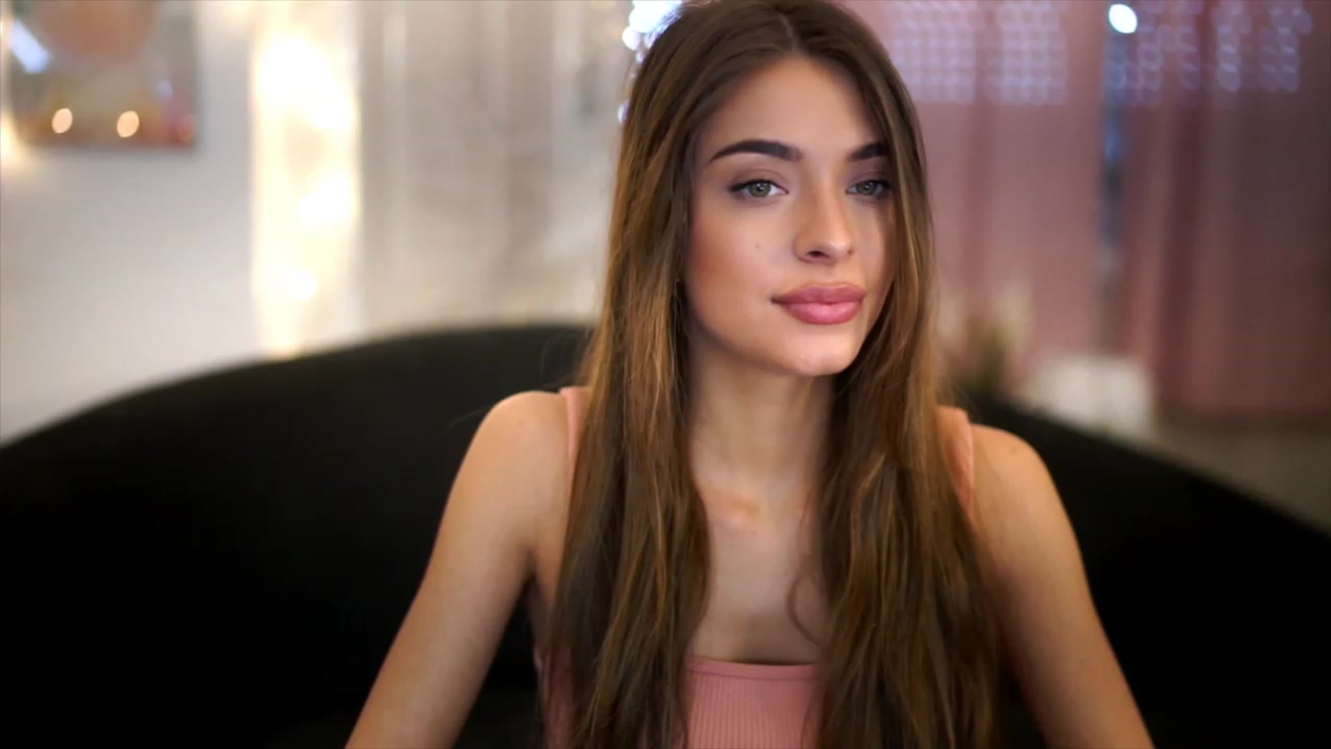 Gallery image thumbnail from Autumn_Falls's myfreecams stream on, 06/03/2023, 13:31 image 1 of 20