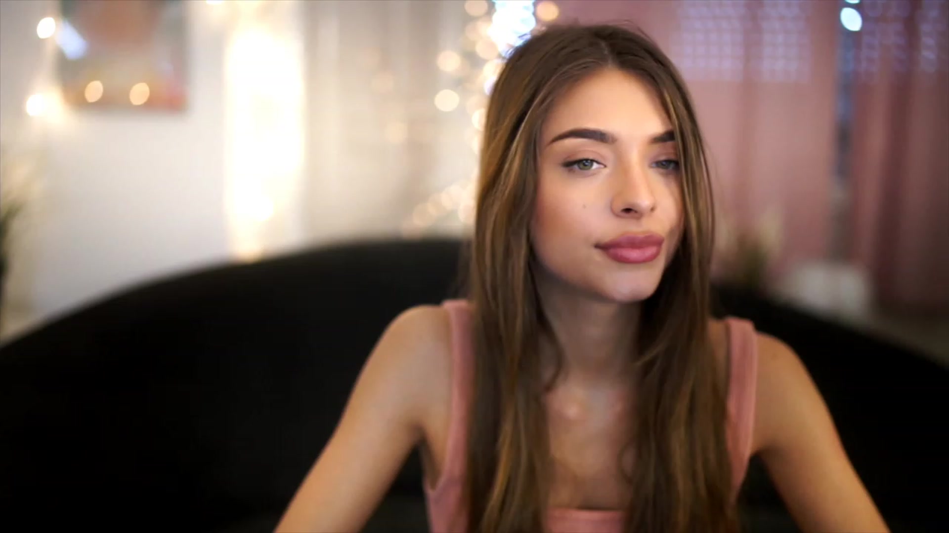 Gallery image thumbnail from Autumn_Falls's myfreecams stream on, 06/03/2023, 13:56 image 17 of 20