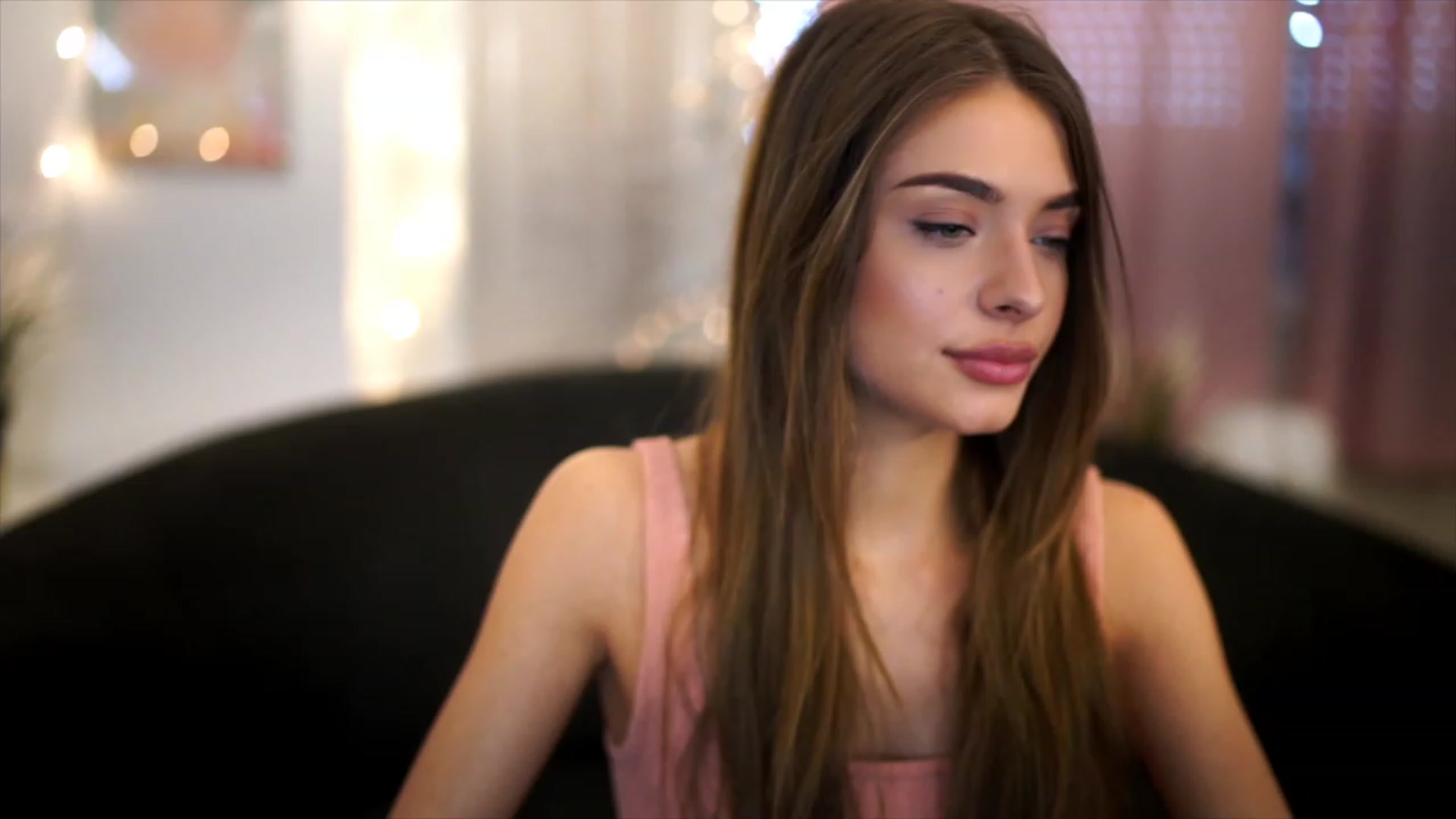 Gallery image thumbnail from Autumn_Falls's myfreecams stream on, 06/03/2023, 13:56 image 2 of 20