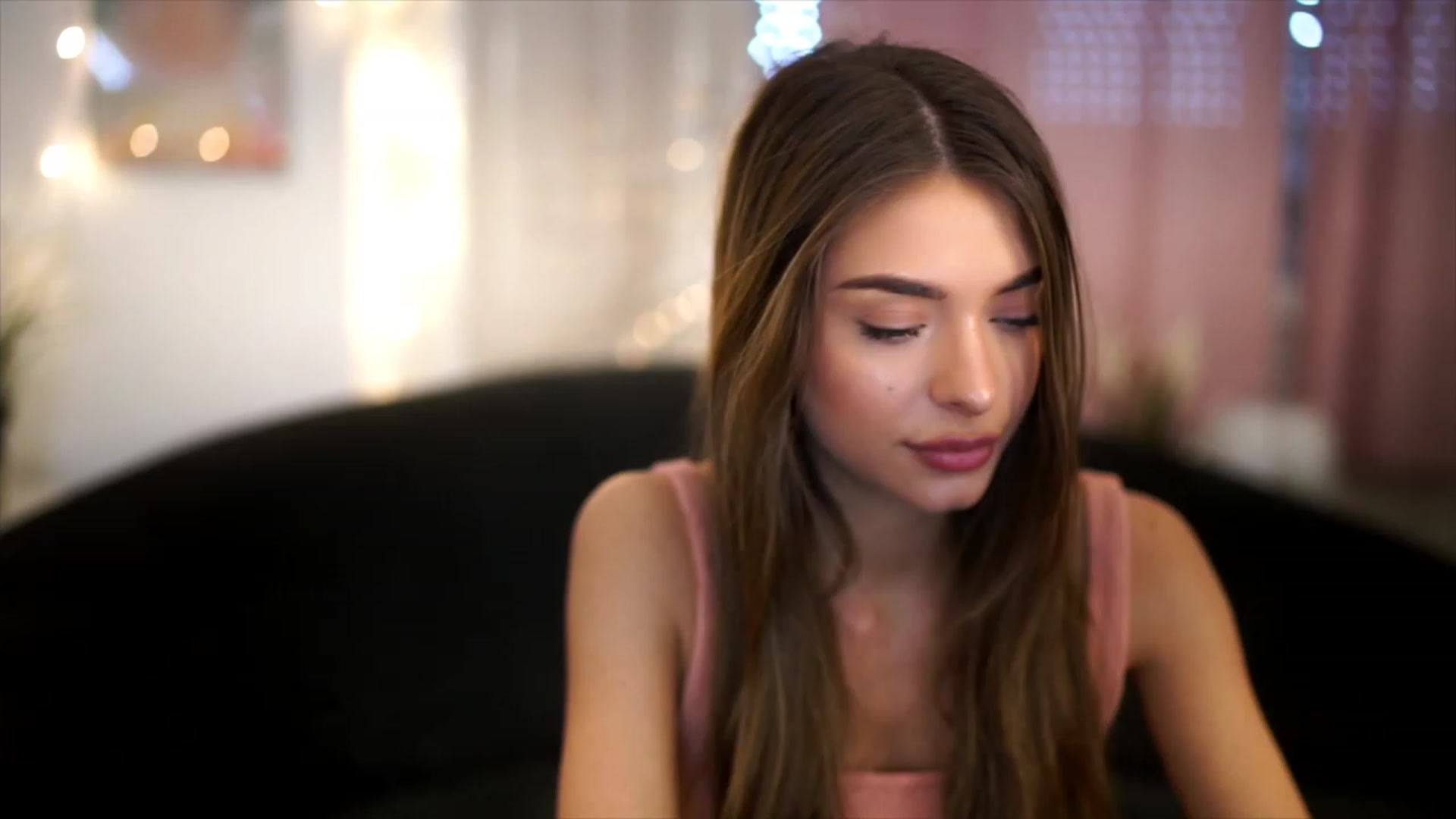 Gallery image thumbnail from Autumn_Falls's myfreecams stream on, 06/03/2023, 13:56 image 15 of 20