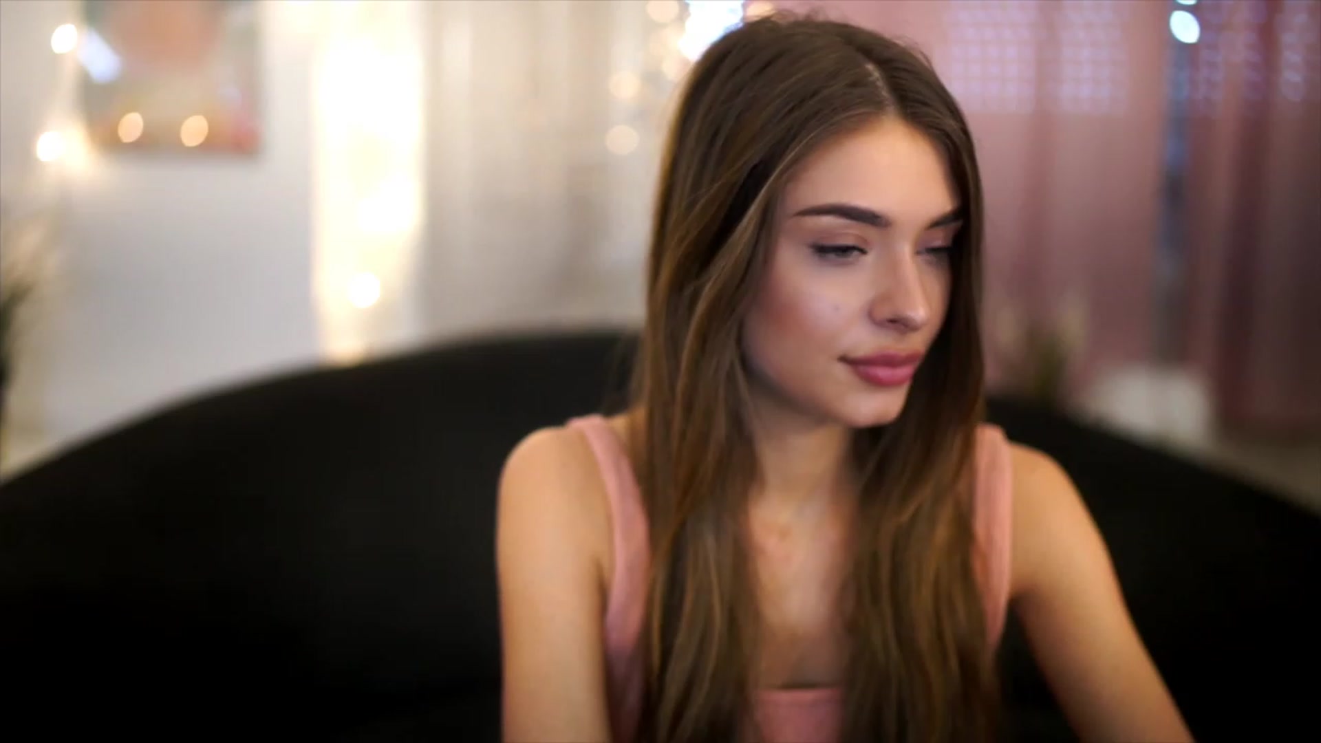 Gallery image thumbnail from Autumn_Falls's myfreecams stream on, 06/03/2023, 13:56 image 14 of 20