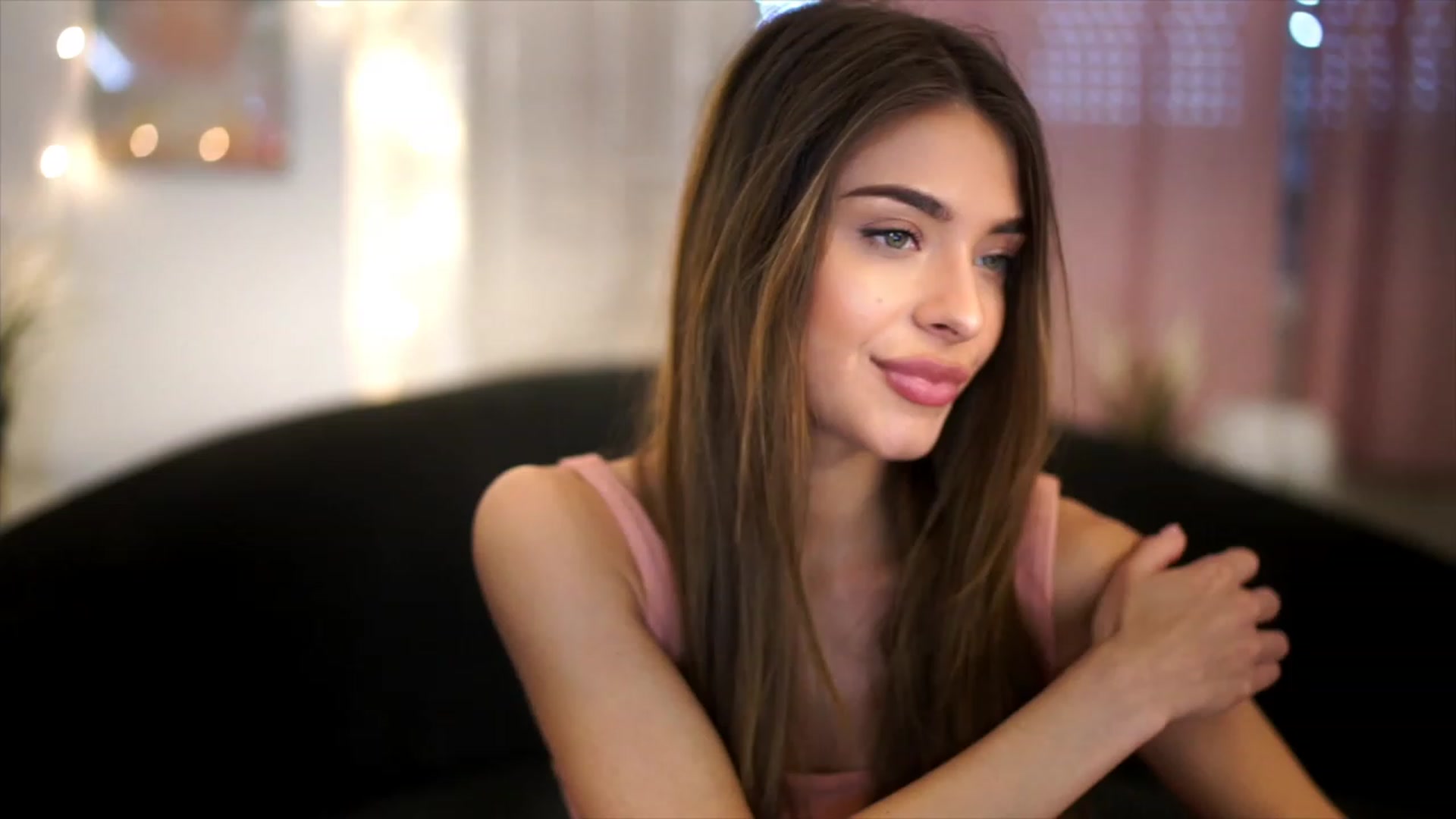 Gallery image thumbnail from Autumn_Falls's myfreecams stream on, 06/03/2023, 13:56 image 3 of 20