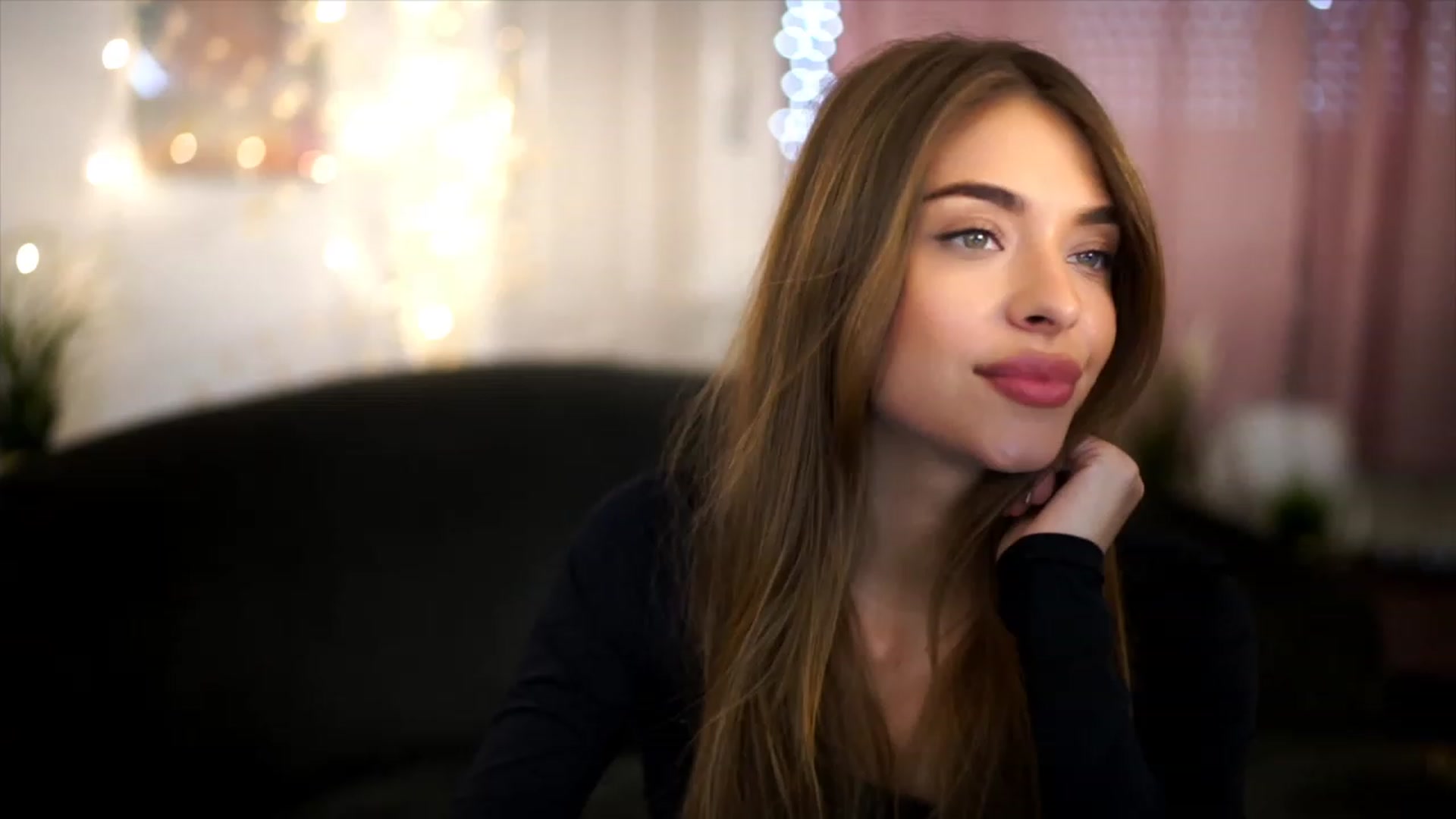 Gallery image thumbnail from Autumn_Falls's myfreecams stream on, 06/04/2023, 14:33 image 11 of 20