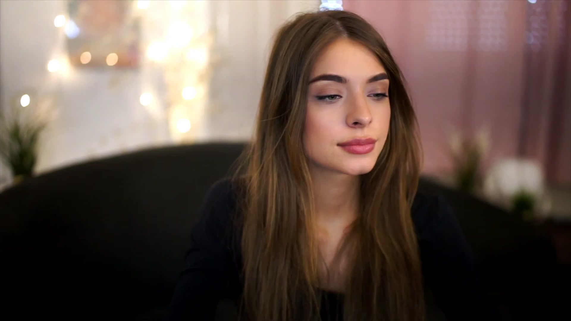 Gallery image thumbnail from Autumn_Falls's myfreecams stream on, 06/04/2023, 14:33 image 18 of 20