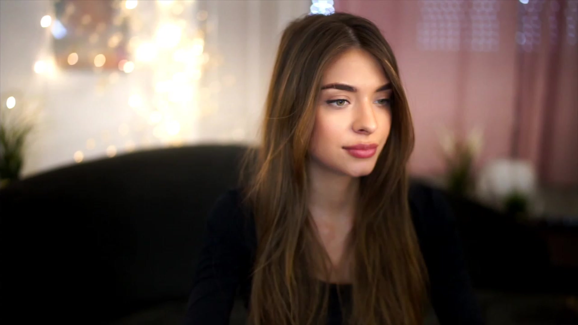 Gallery image thumbnail from Autumn_Falls's myfreecams stream on, 06/04/2023, 14:33 image 10 of 20