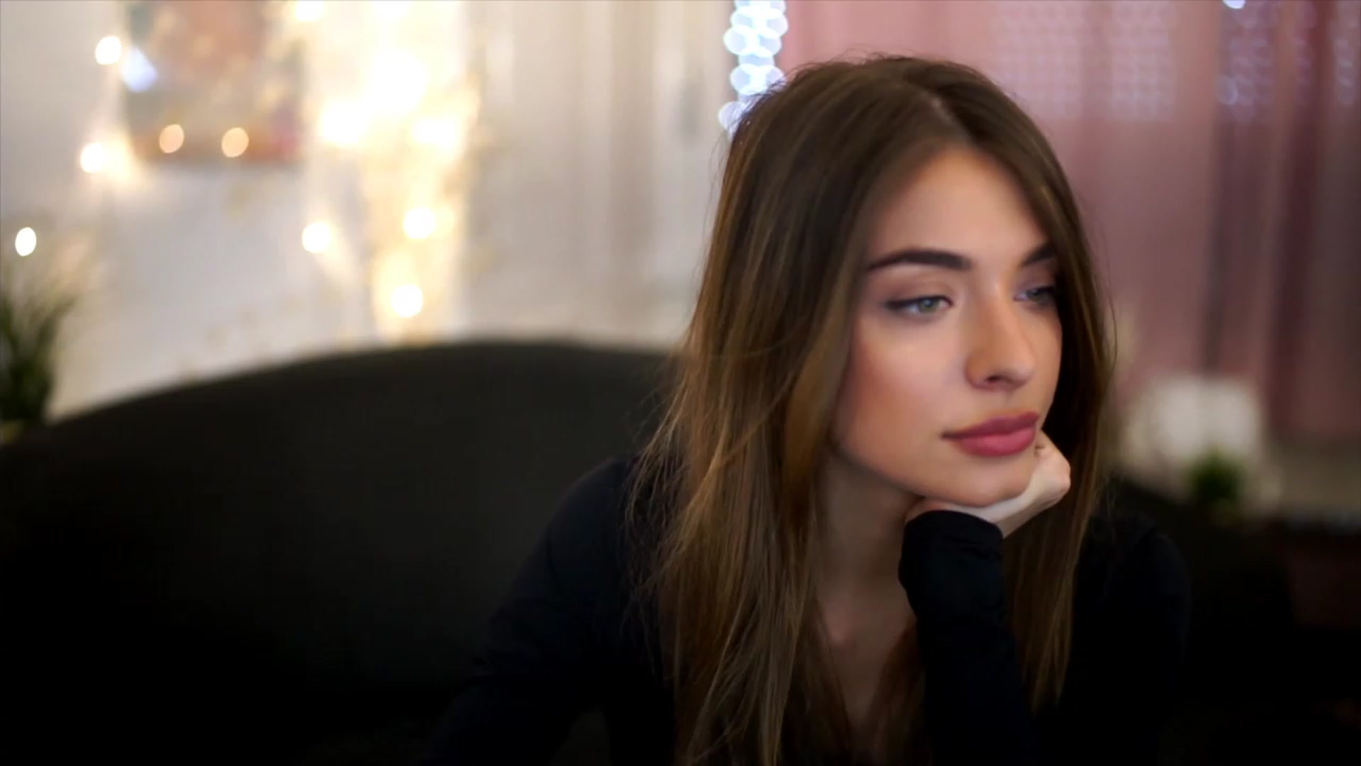 Gallery image thumbnail from Autumn_Falls's myfreecams stream on, 06/04/2023, 14:33 image 9 of 20