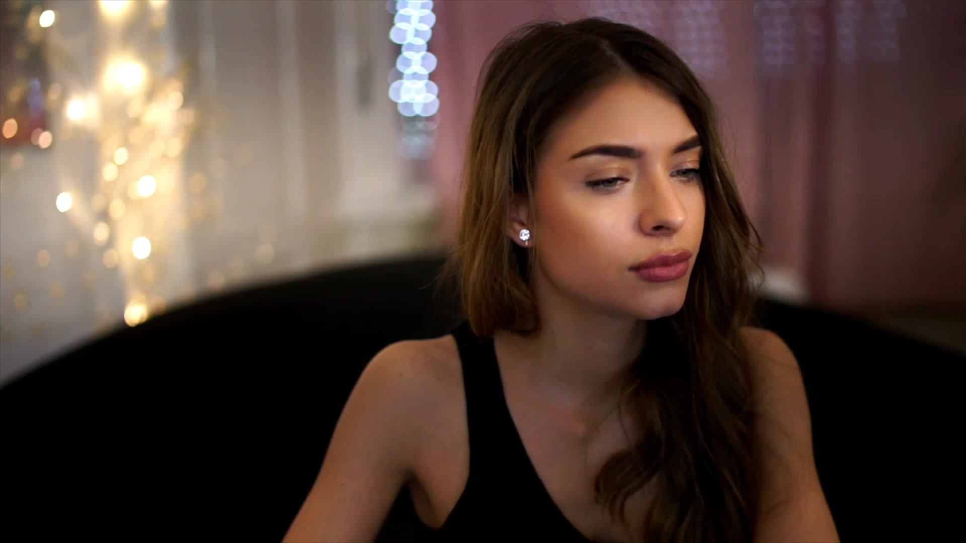 Gallery image thumbnail from Autumn_Falls's myfreecams stream on, 06/05/2023, 15:28 image 7 of 20