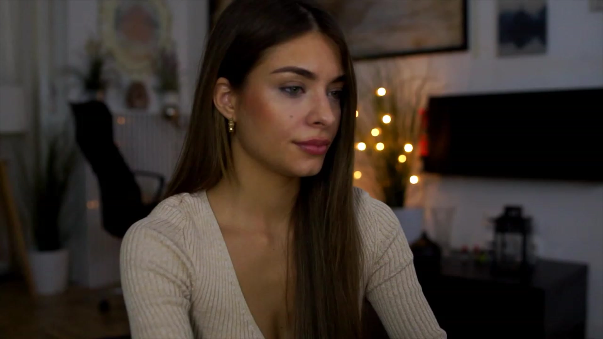 Gallery image thumbnail from Autumn_Falls's myfreecams stream on, 06/13/2023, 15:35 image 1 of 20