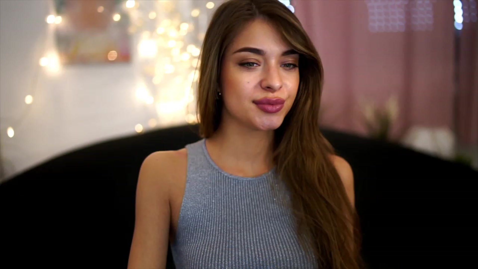 Gallery image thumbnail from Autumn_Falls's myfreecams stream on, 06/19/2023, 13:17 image 5 of 20
