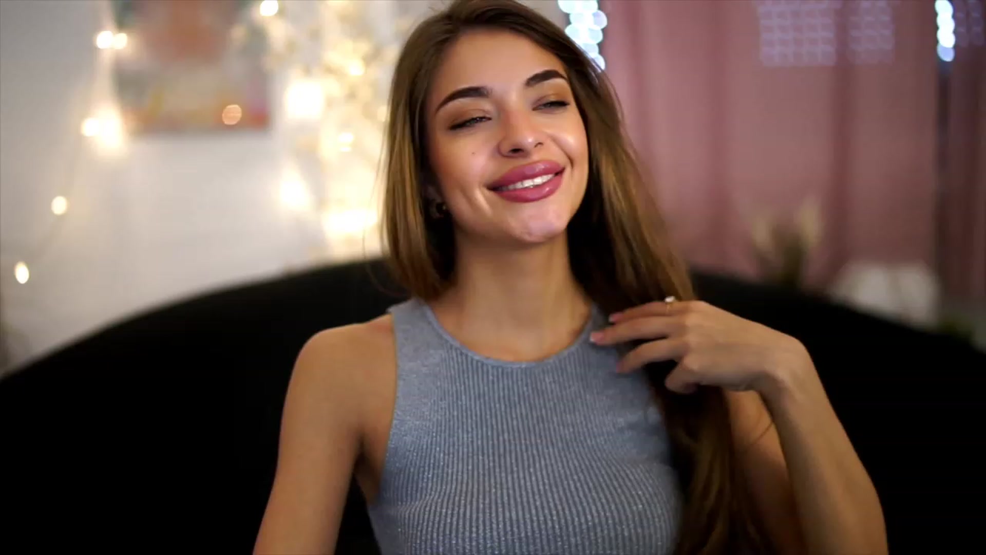 Gallery image thumbnail from Autumn_Falls's myfreecams stream on, 06/19/2023, 13:17 image 6 of 20