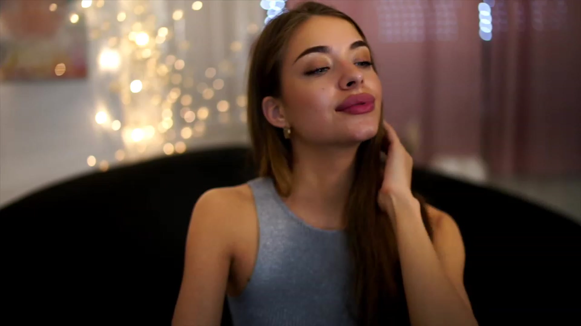 Gallery image thumbnail from Autumn_Falls's myfreecams stream on, 06/19/2023, 15:03 image 7 of 20