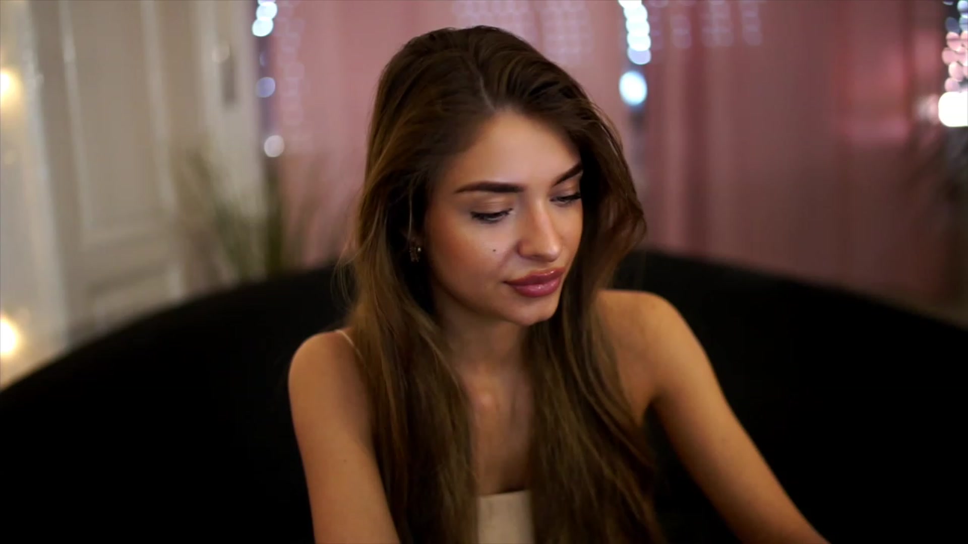 Gallery image thumbnail from Autumn_Falls's myfreecams stream on, 06/26/2023, 14:23 image 17 of 20