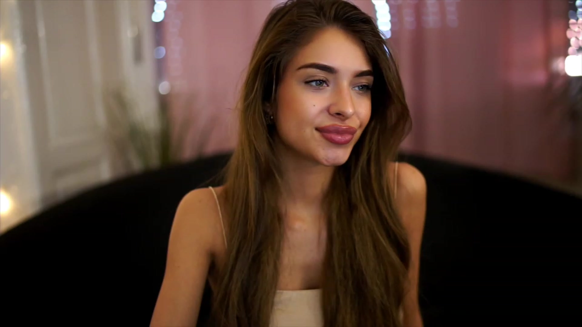Gallery image thumbnail from Autumn_Falls's myfreecams stream on, 06/26/2023, 14:23 image 18 of 20