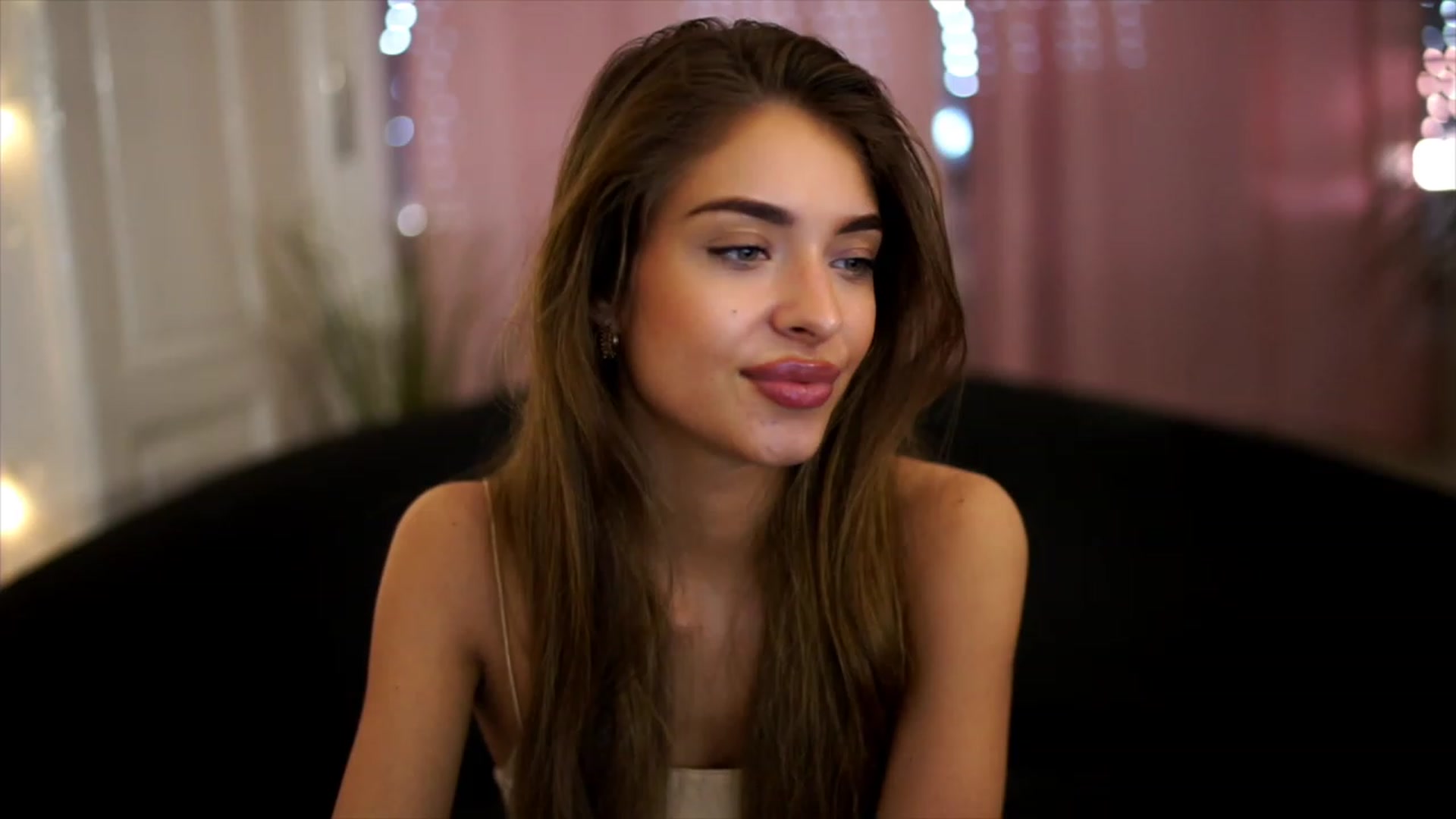 Gallery image thumbnail from Autumn_Falls's myfreecams stream on, 06/26/2023, 14:23 image 16 of 20