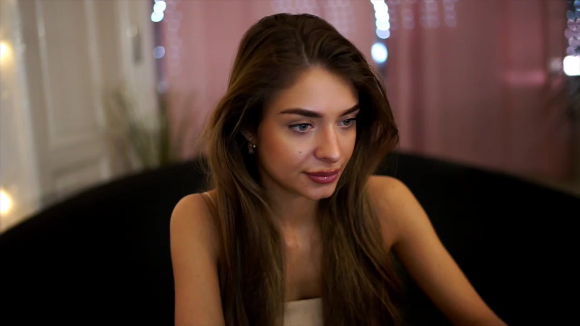 Gallery image thumbnail from Autumn_Falls's myfreecams stream on, 06/26/2023, 14:23 image 2 of 20