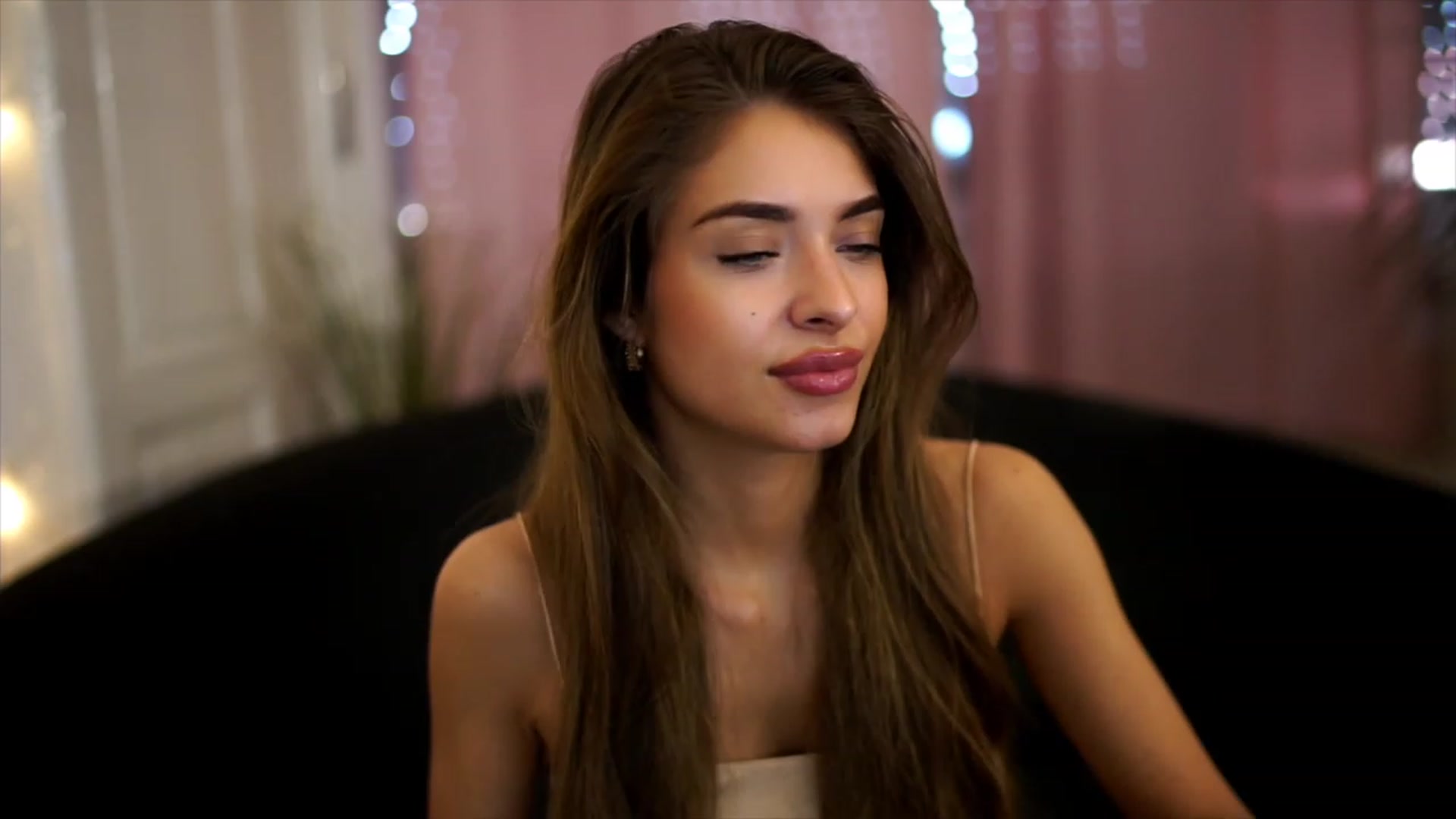 Gallery image thumbnail from Autumn_Falls's myfreecams stream on, 06/26/2023, 14:23 image 12 of 20