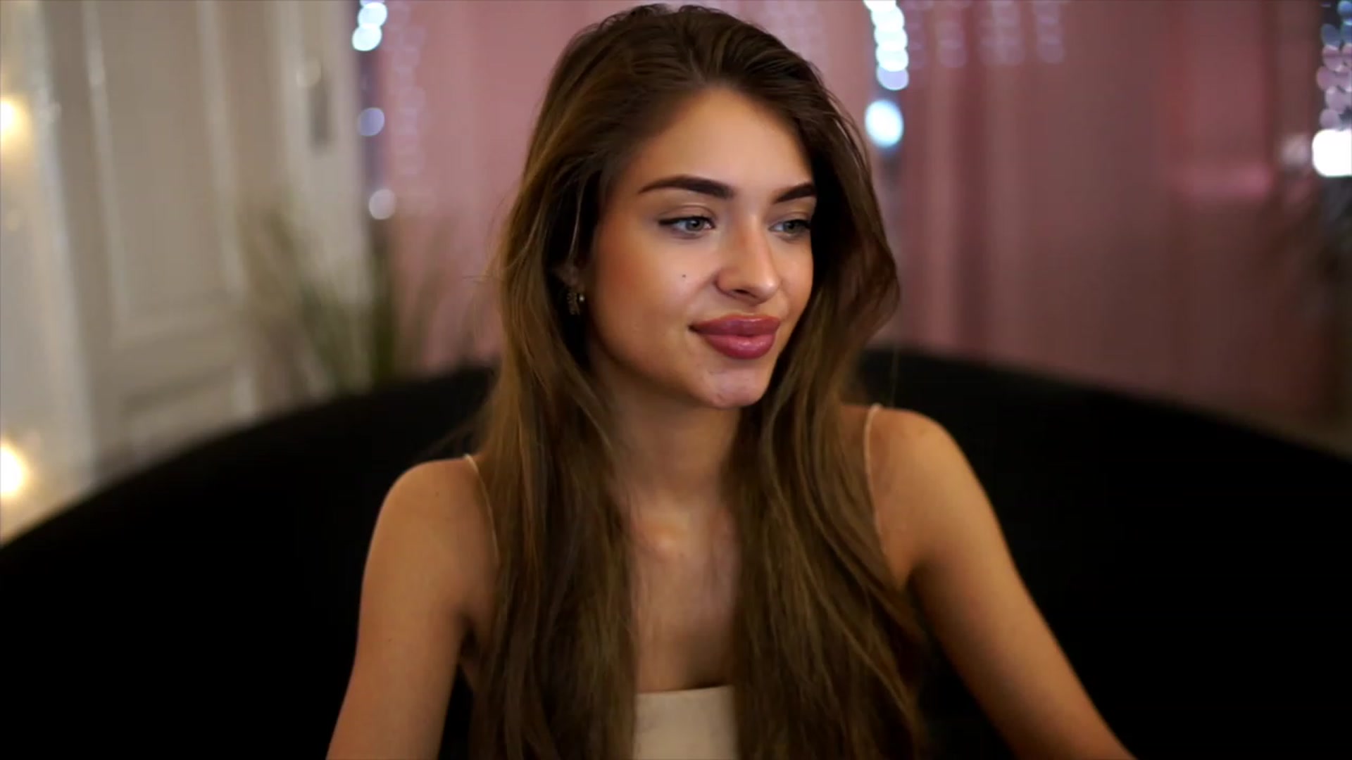 Gallery image thumbnail from Autumn_Falls's myfreecams stream on, 06/26/2023, 14:23 image 13 of 20