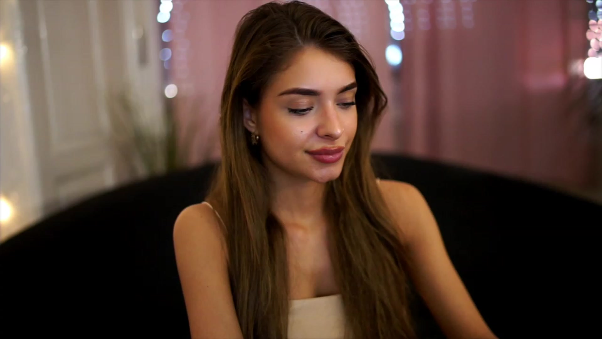Gallery image thumbnail from Autumn_Falls's myfreecams stream on, 06/26/2023, 14:57 image 2 of 20