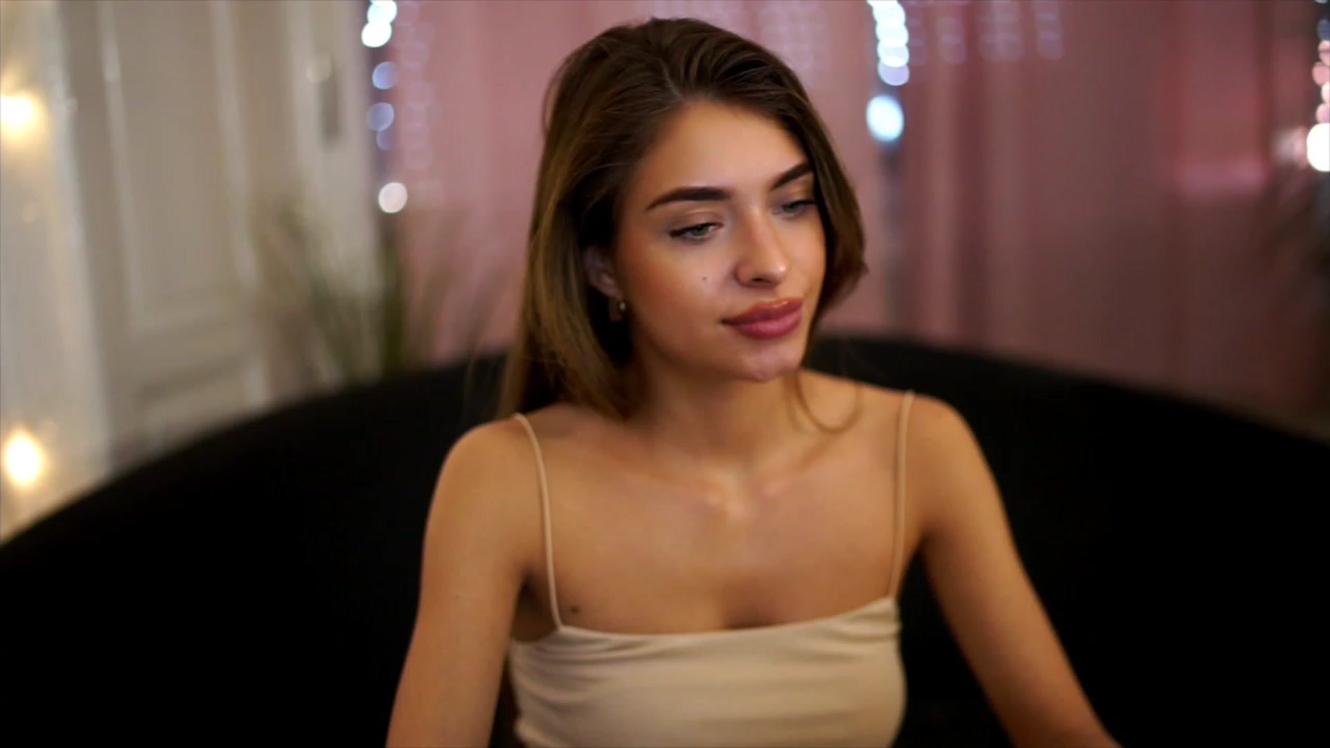 Gallery image thumbnail from Autumn_Falls's myfreecams stream on, 06/26/2023, 14:57 image 10 of 20