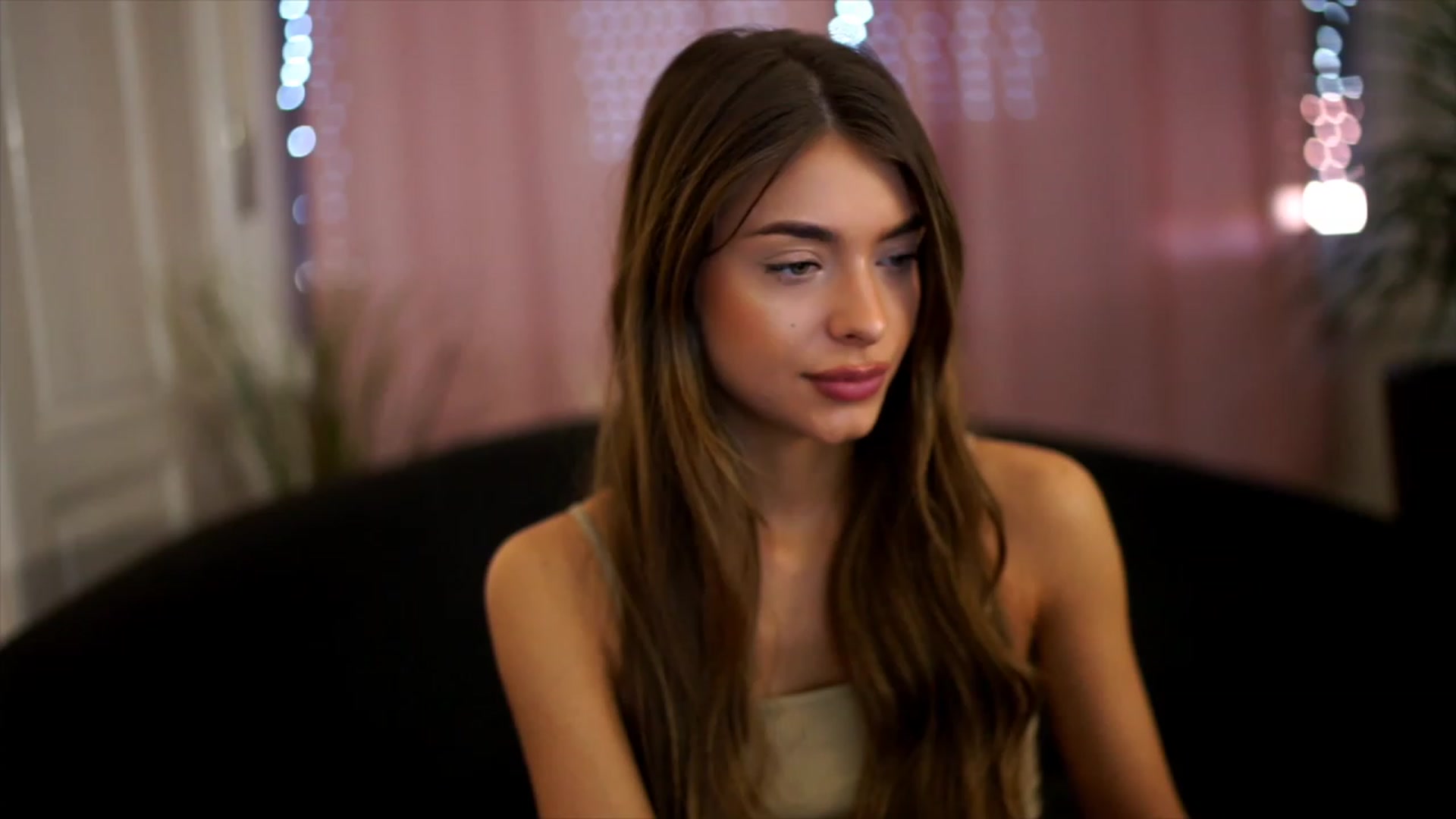 Gallery image thumbnail from Autumn_Falls's myfreecams stream on, 06/30/2023, 15:24 image 7 of 20