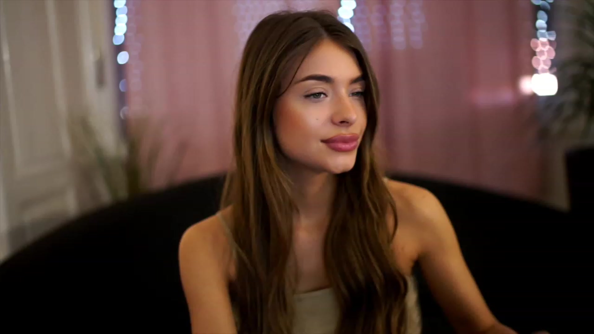 Gallery image thumbnail from Autumn_Falls's myfreecams stream on, 06/30/2023, 15:24 image 5 of 20